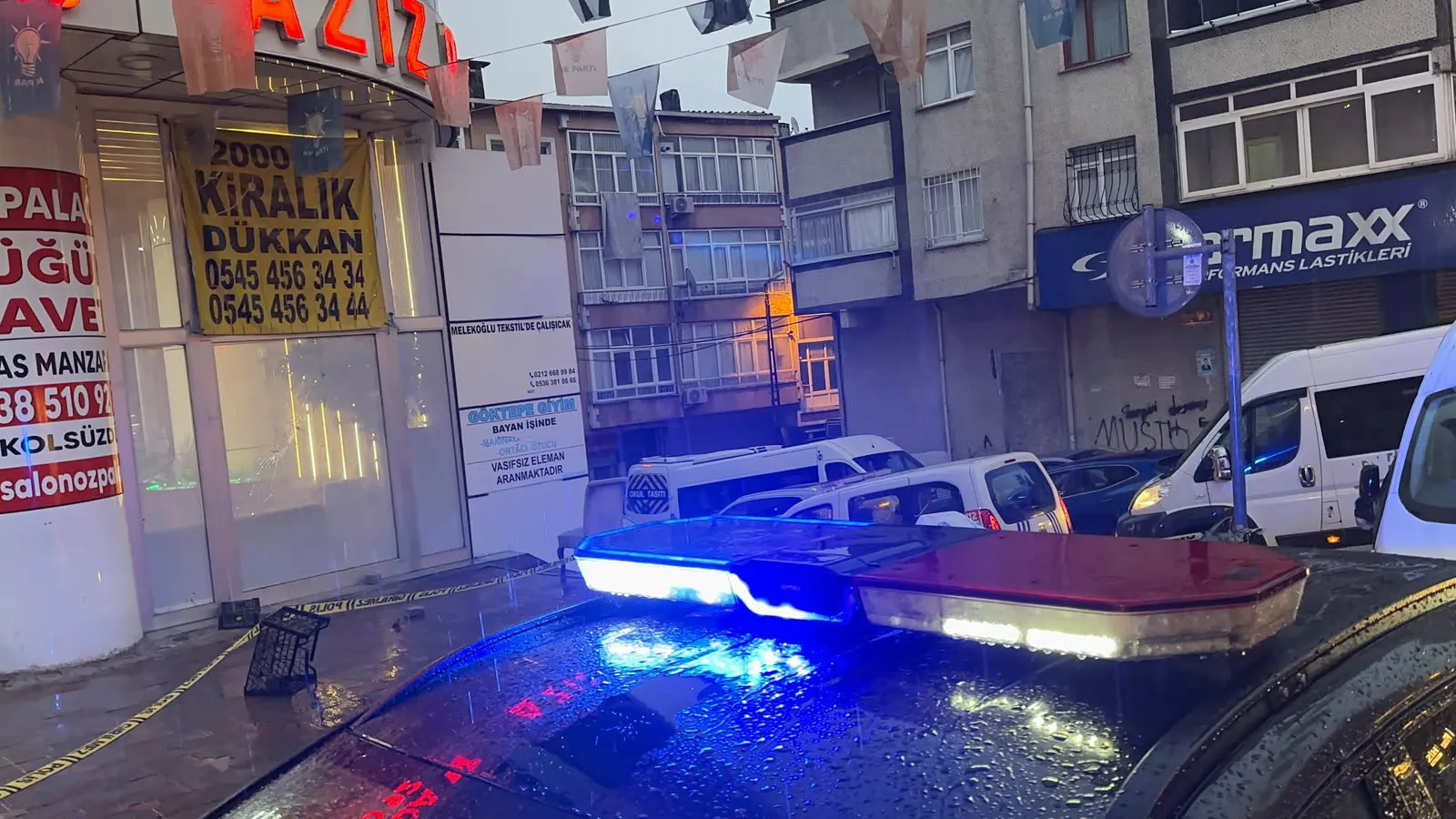 Gaziosmanpaşa'da sabahın ilk ışıklarında korku dolu anlar: İş yerine patlayıcı bıraktılar