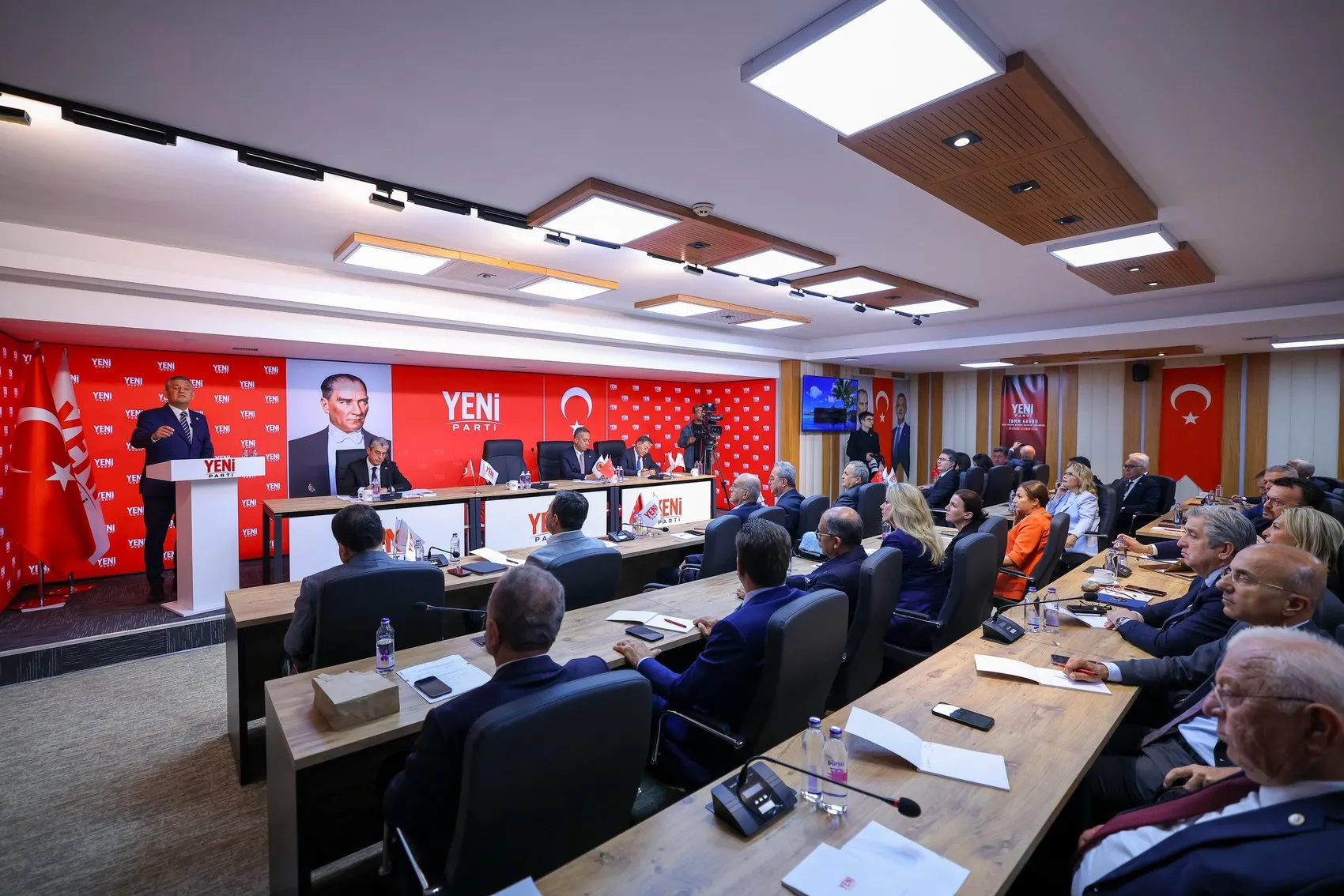 Asrın felaketiyle yarışan vurgun: 90 milyar dolarlık soygunun faturası devleti sarstı