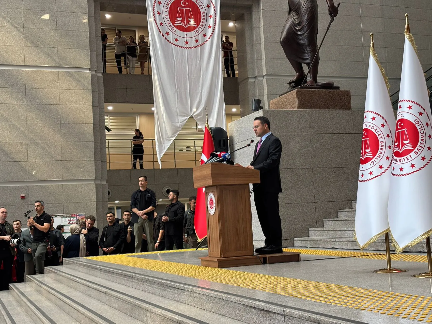 Adalet Bakanı Gürlek'ten yeni dönem mesajı: Alo Adalet 135 ile vatandaşın sesi doğrudan duyulacak