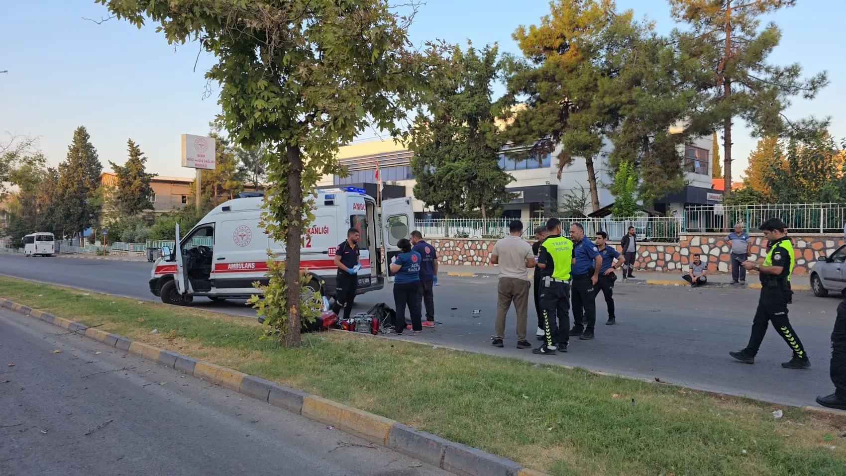Gaziantep'te yürek yakan kaza: 14 yaşındaki motosiklet sürücüsü ağaca çarparak can verdi