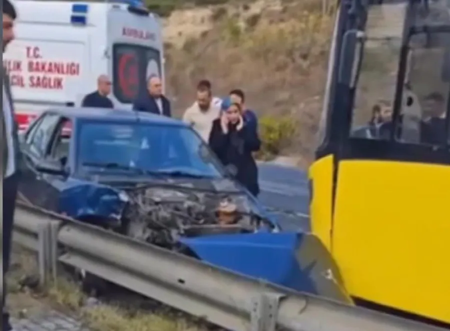 Başakşehir'de akşam trafiğinde şiddetli çarpışma: 3 kişi hastanelik oldu