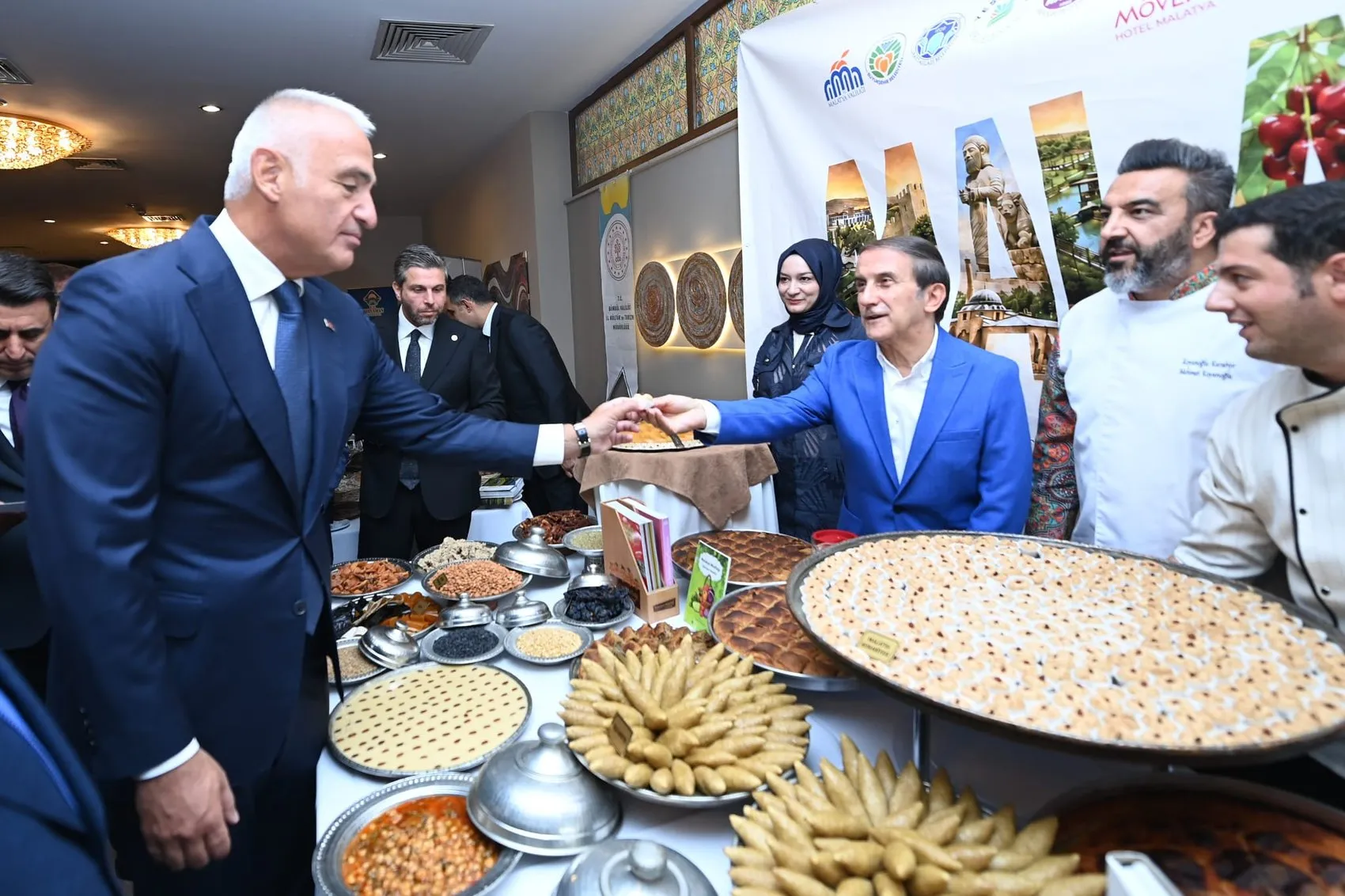Doğu Anadolu'nun turizm rotası yeniden çiziliyor: Bakan Ersoy'dan 5 şehre stratejik çağrı