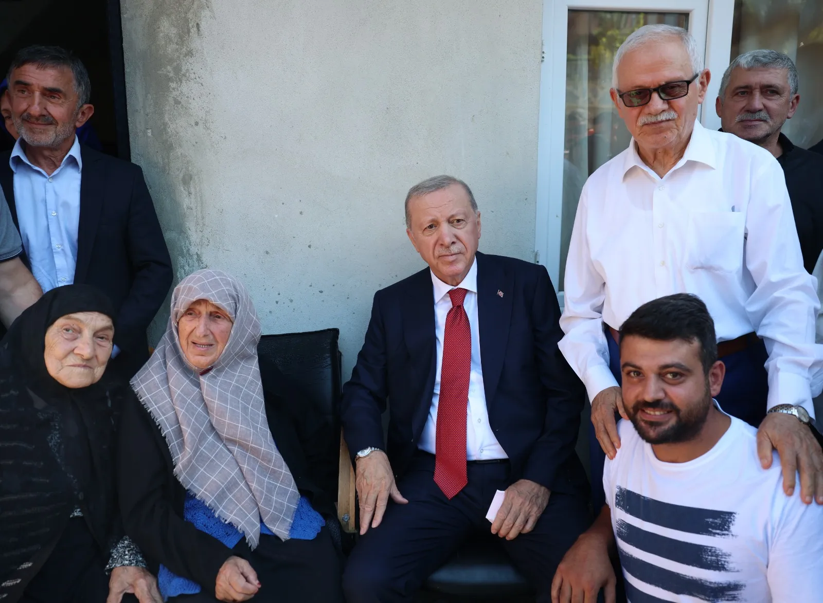Cumhurbaşkanı Erdoğan'ın Rize mesaisi: Baba ocağında vefalı veda