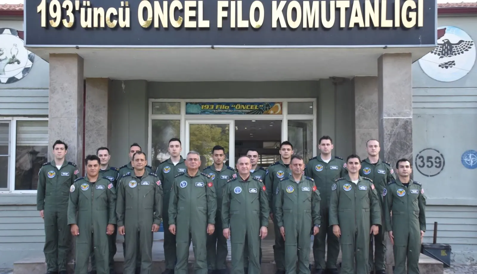 Gökyüzünde anlamlı selam: Orgeneral Dalkıran'dan şehitlere vefa uçuşu