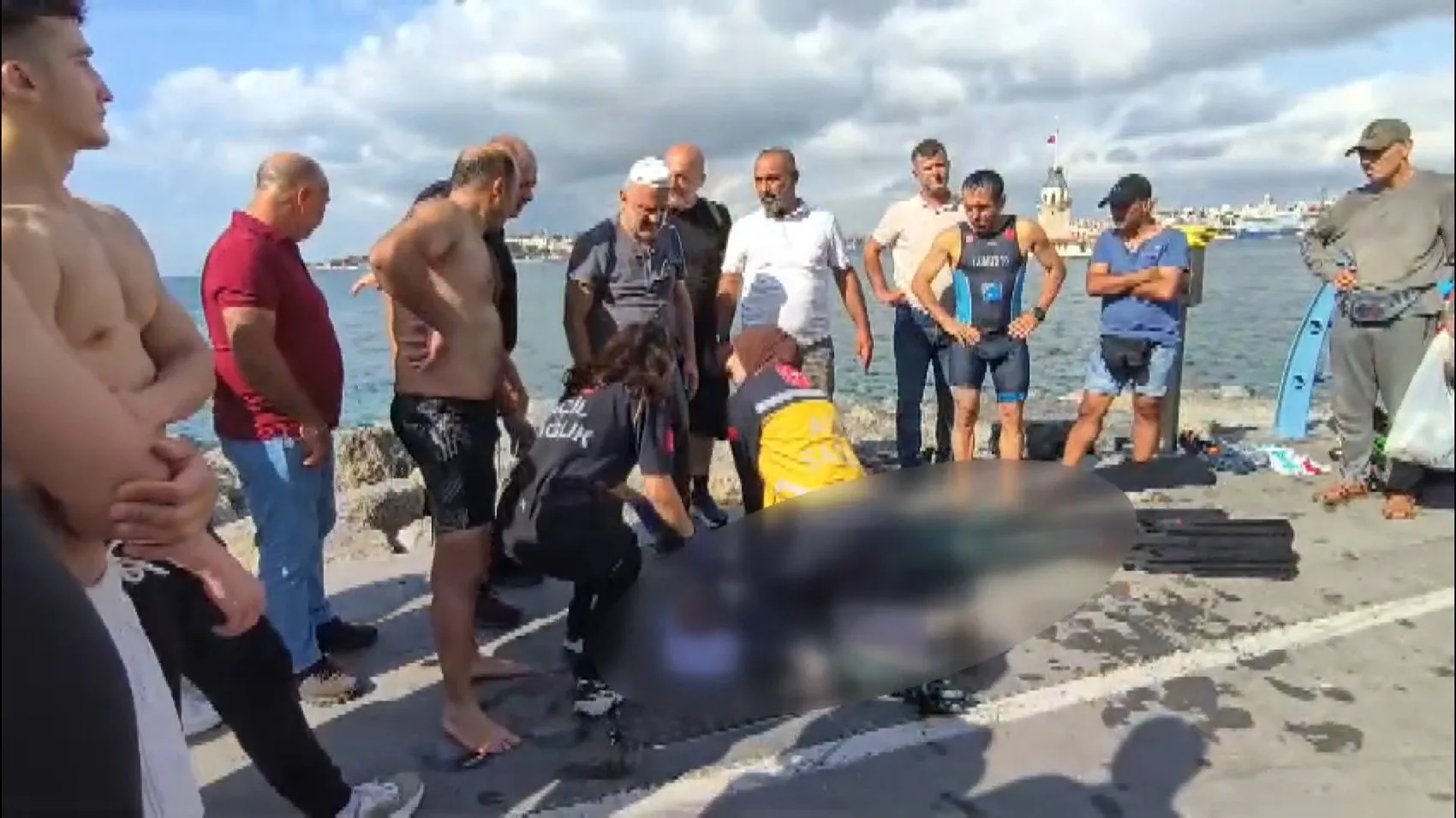 Kız Kulesi açıklarında korku dolu anlar: Zıpkınla avlanırken ölümden döndü