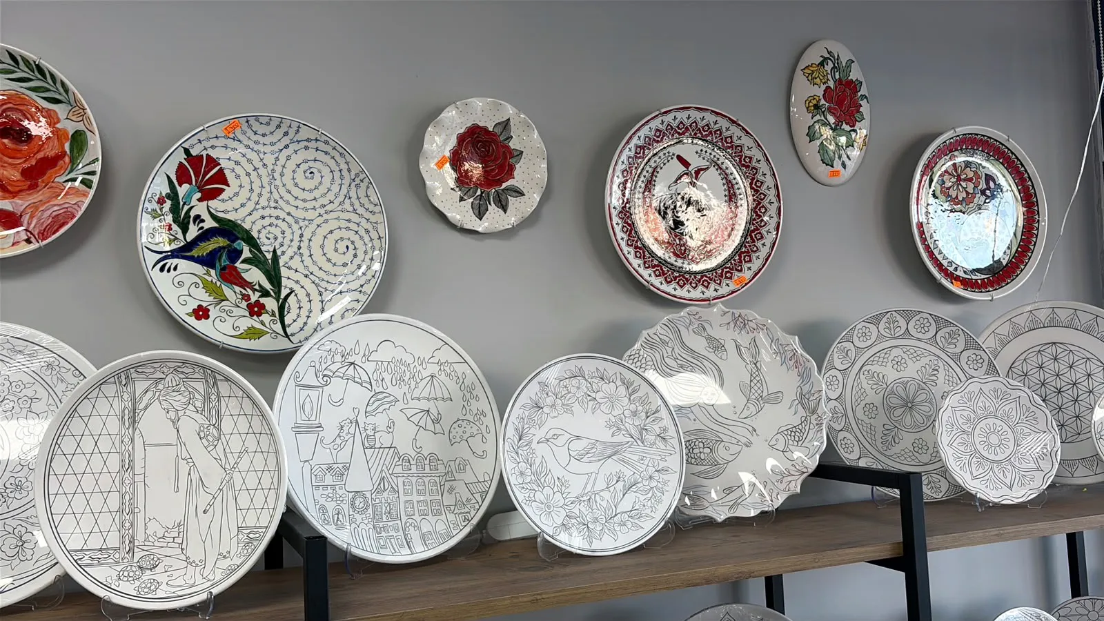 86 yaşında demansa meydan okuyan sanat: Çiniyle hayata yeniden tutundu