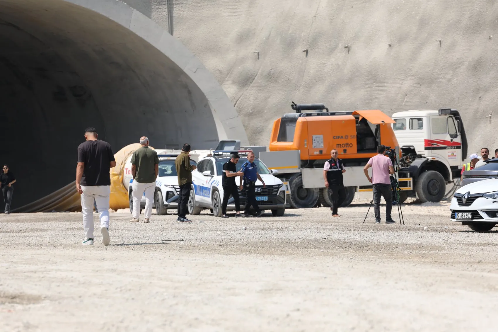 Gaziantep'te tünel inşaatında korkunç kaza: Demirlerin esnemesi can aldı