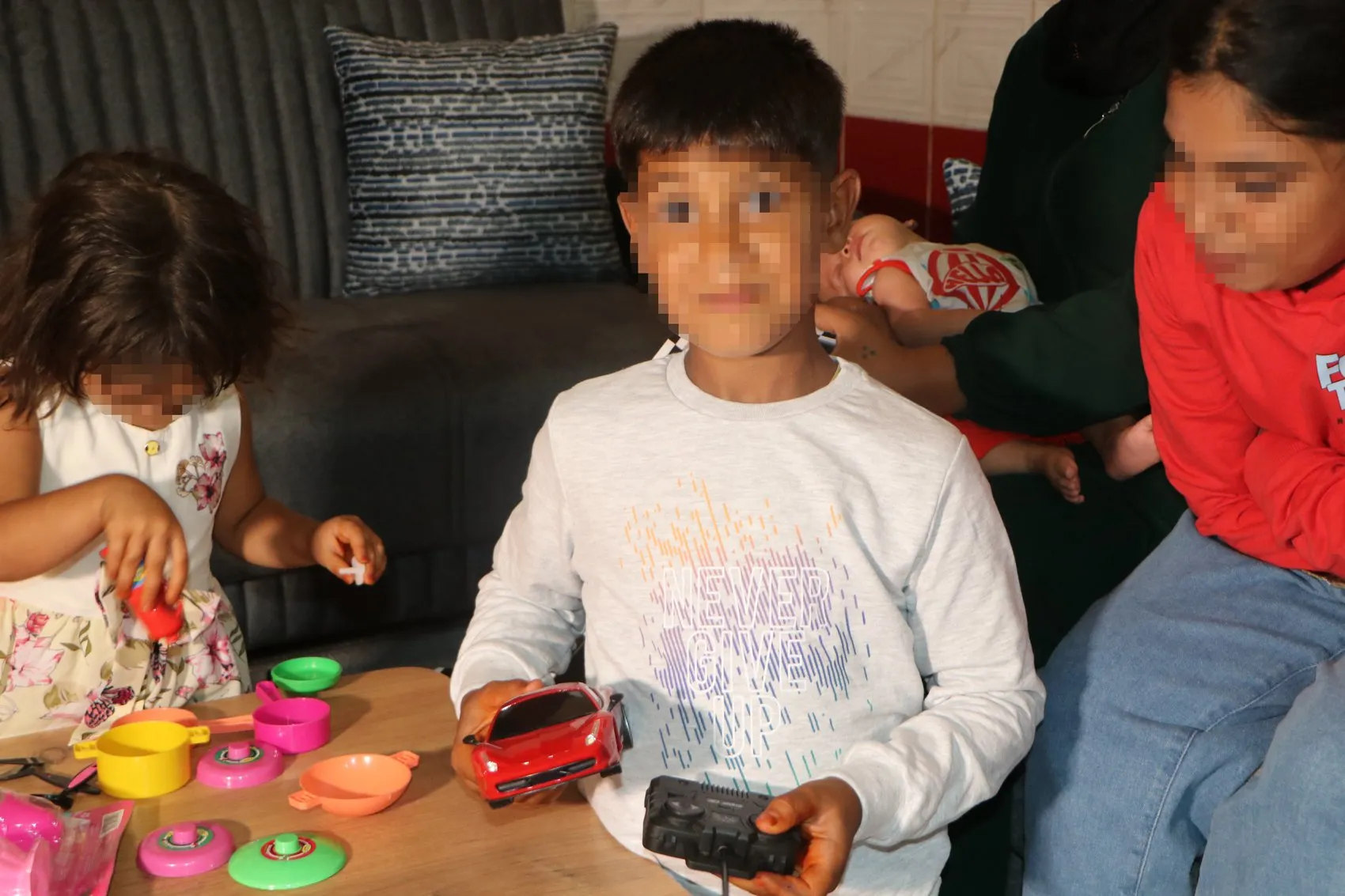 Ahırda yaşam mücadelesi veren 5 çocuklu anneye devlet eli uzandı: Umutsuzluk yerini sıcak bir yuvaya bıraktı