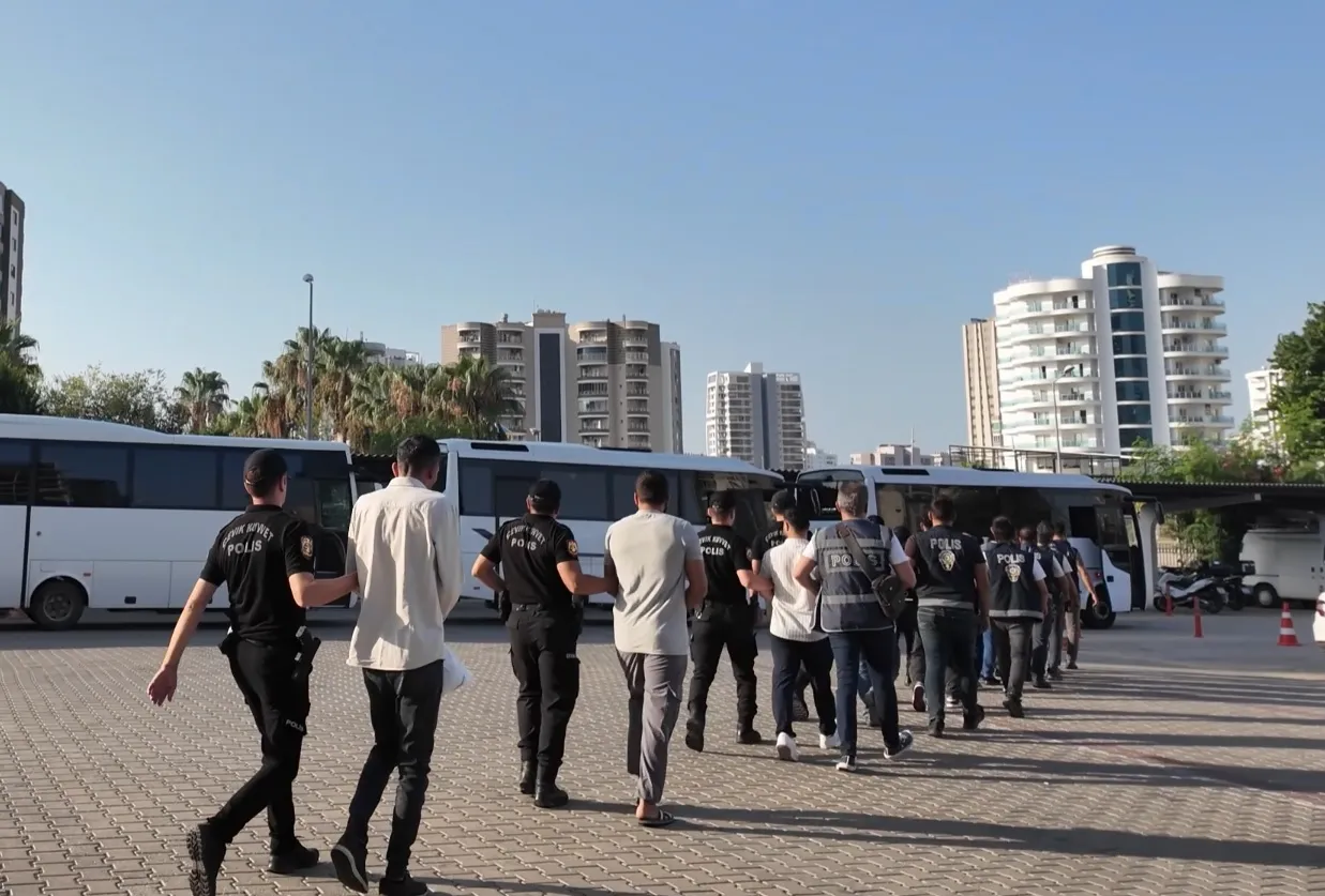 Mersin merkezli devasa bahis ağı çökertildi: Milyarlarca liralık vurgun