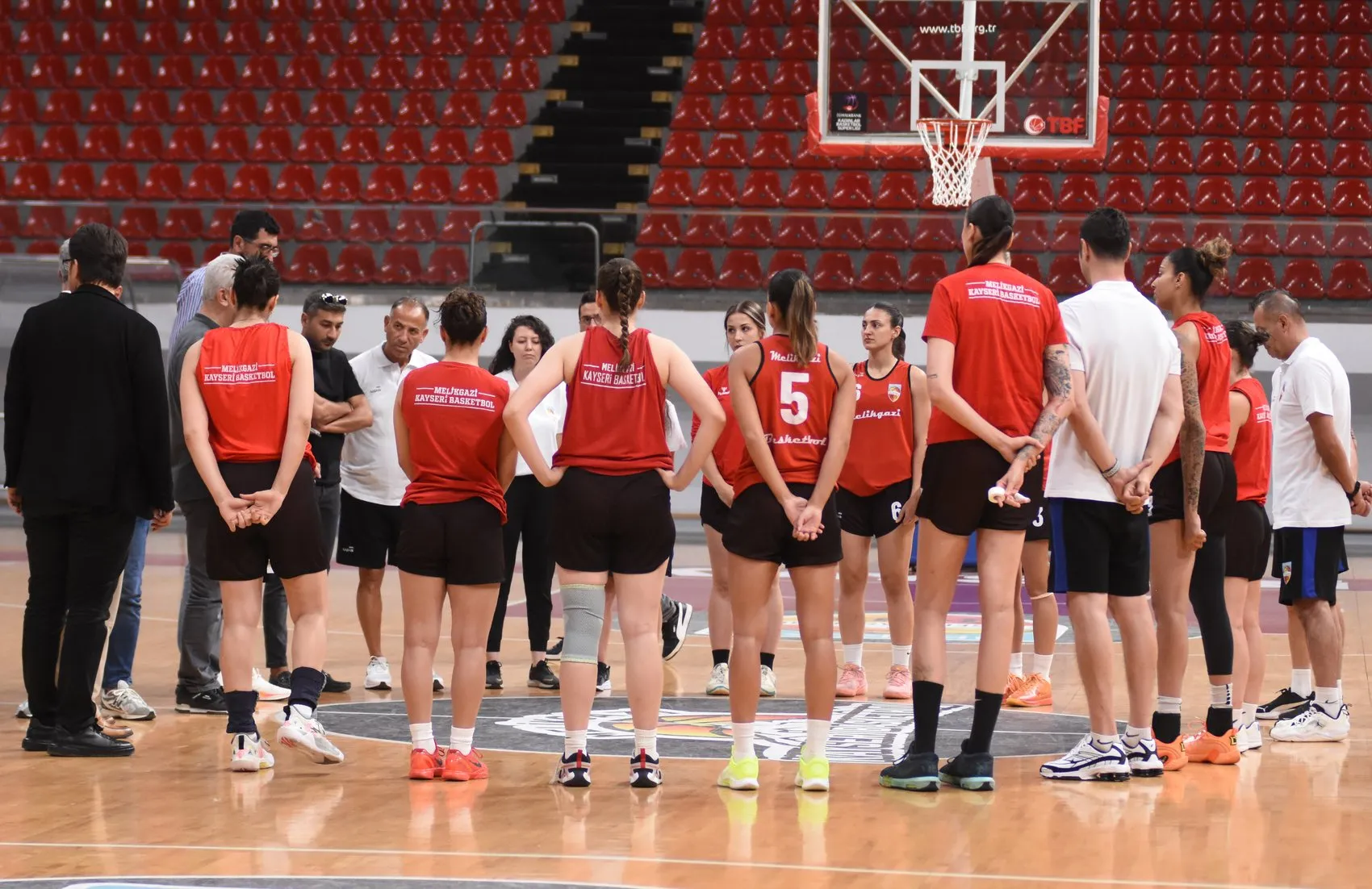 Kayseri'nin potadaki gururu sağlık güvencesini tazeledi: Yeni sezona iddialı giriş