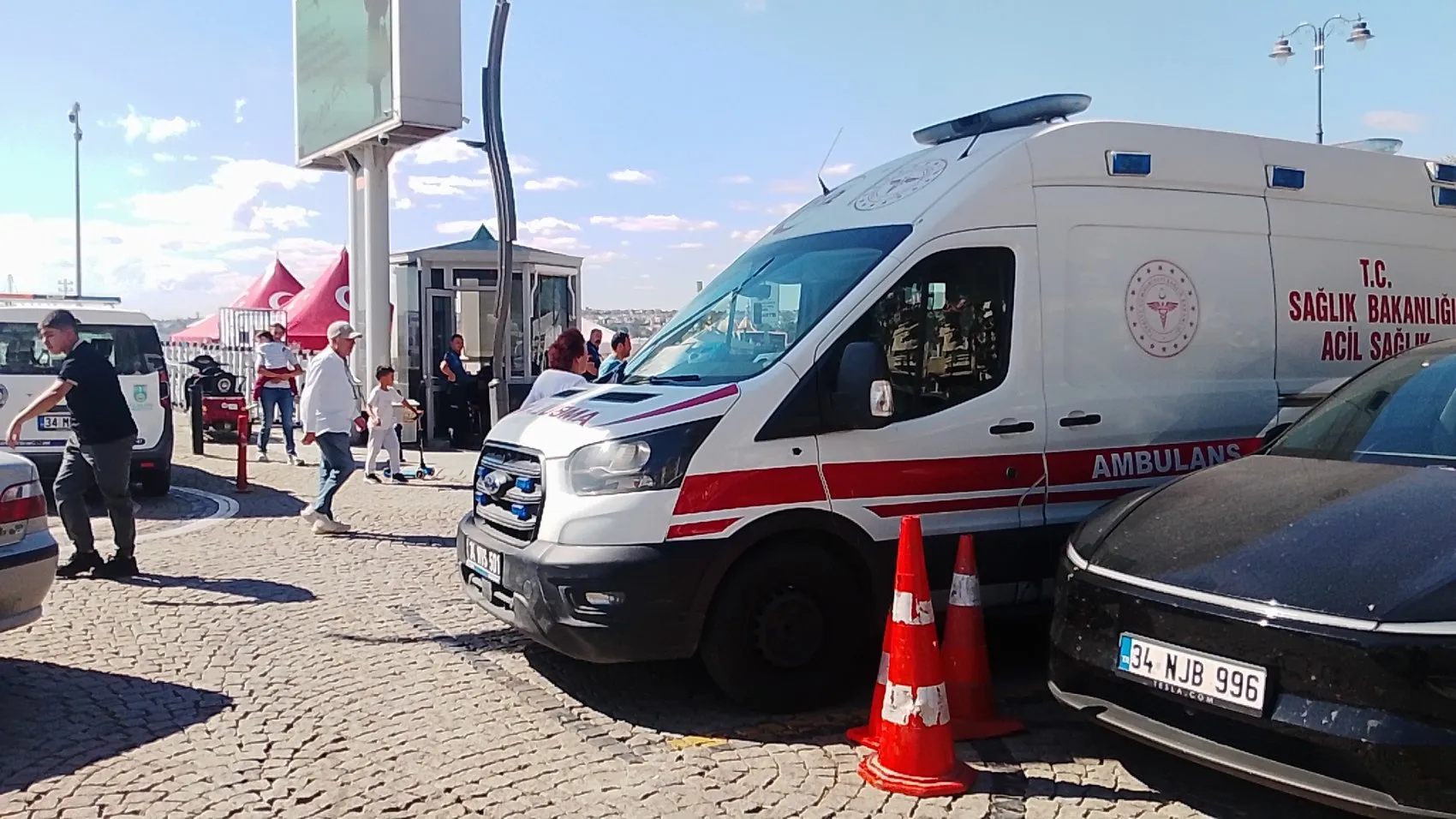 Marmara'nın derinliklerinde 18 günlük sessiz bekleyiş: Kayıp denizciler için umutlar tükenmiyor