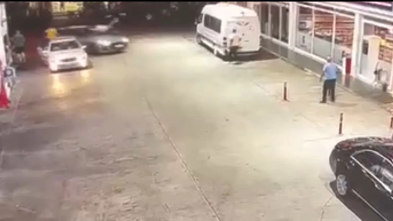 Edirne'de dehşet anları: Tartıştığı kişileri otomobiliyle ezdi, sınırda yakayı ele verdi