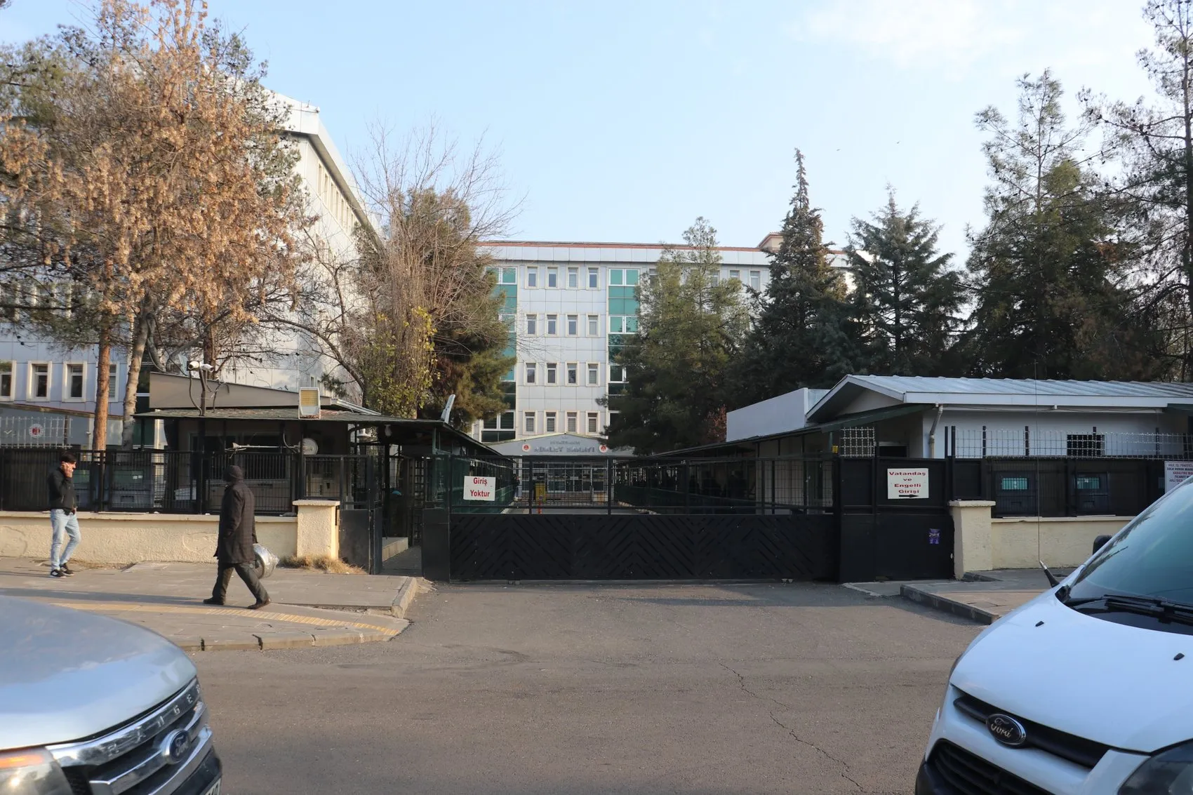 Cezaevinden çıktıktan 24 saat sonra vahşet: 50 santimlik iple hayatı kararttı