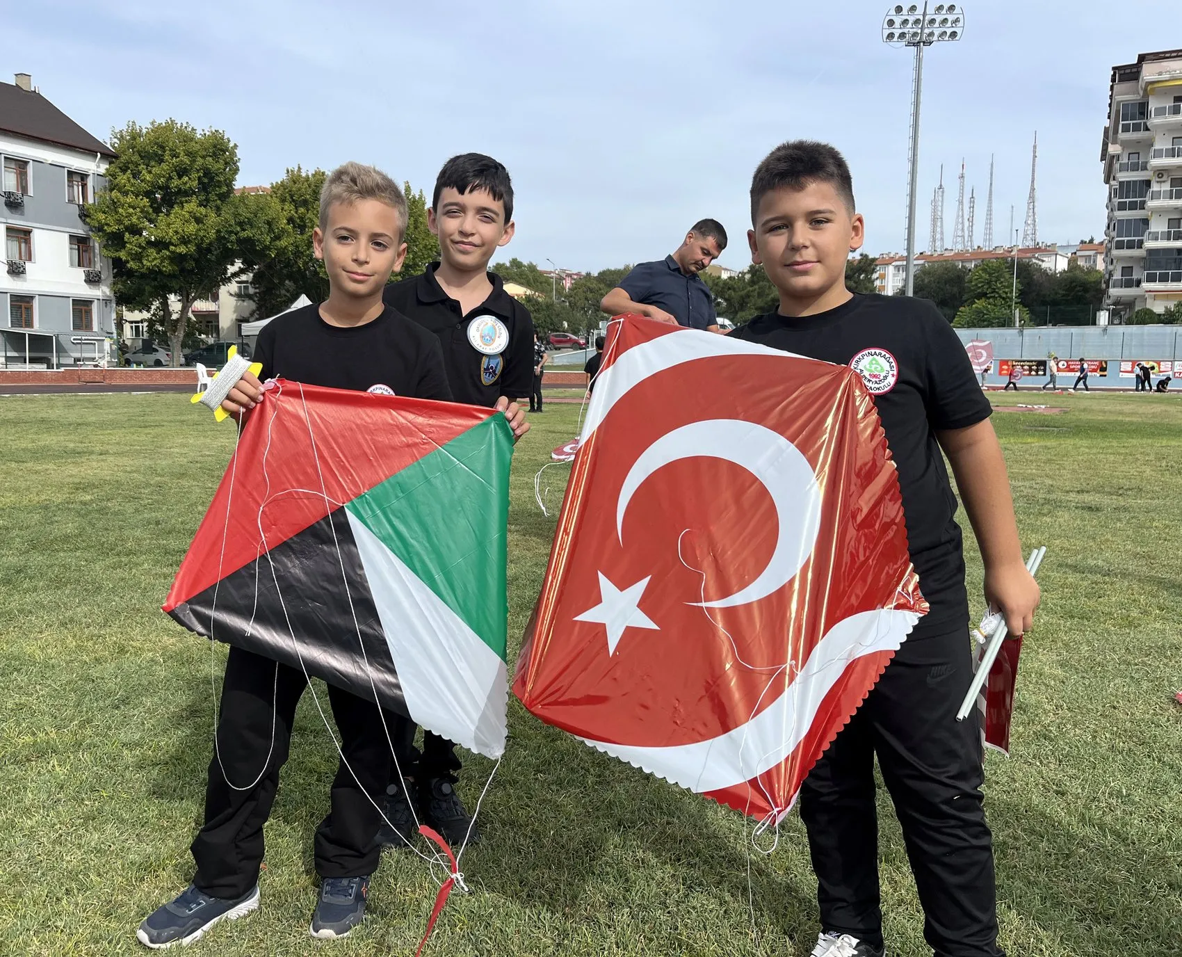 Edirne semalarında Filistin için yükselen umut: 250 çocuktan dünyaya barış çağrısı