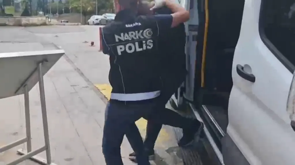 Sakarya'da zehir tacirlerine ağır darbe: Sokaklar Güvende operasyonunda iki tutuklama