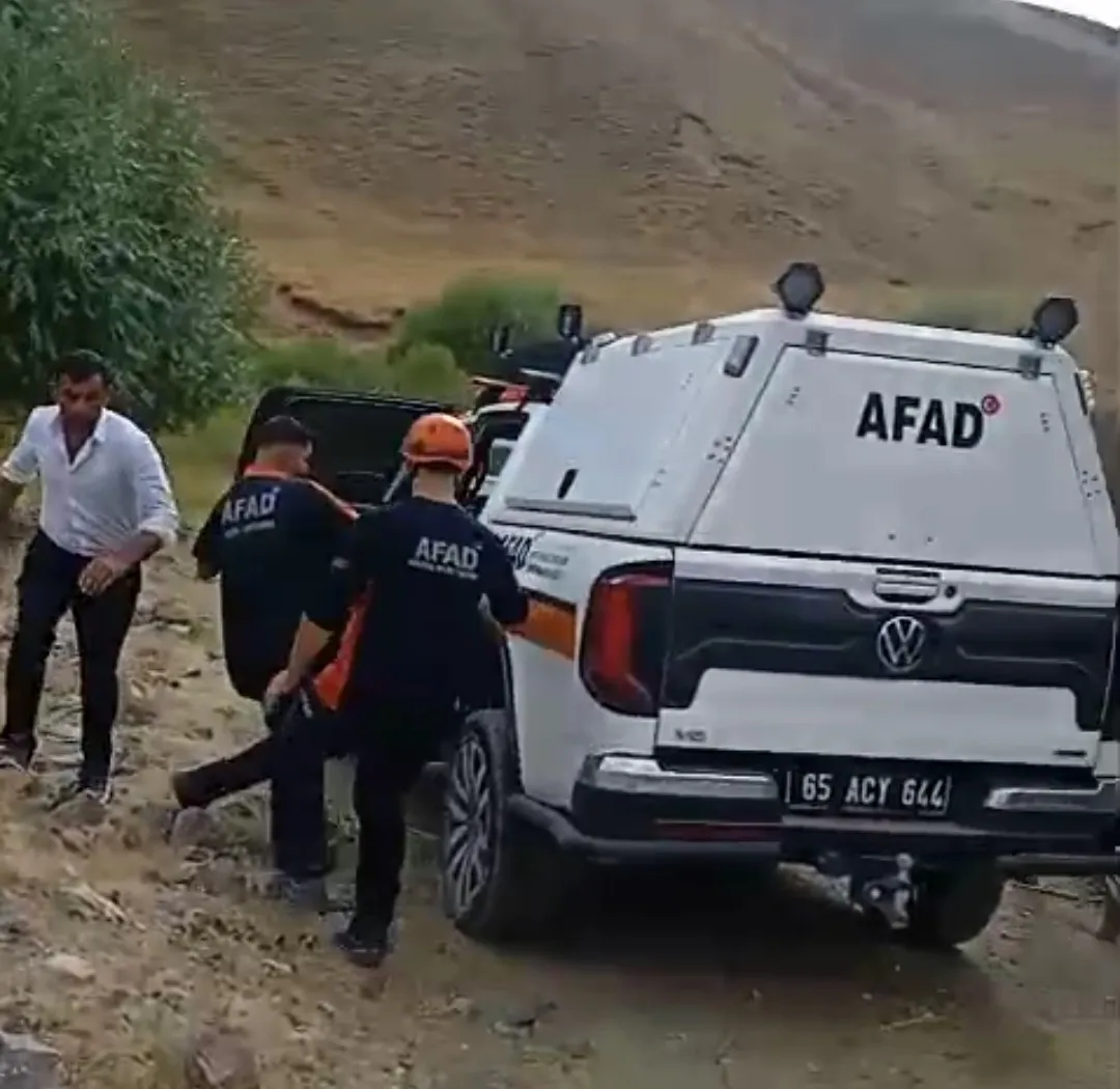 Başkale'de çobanlık yapan genç dere sularına yenik düştü