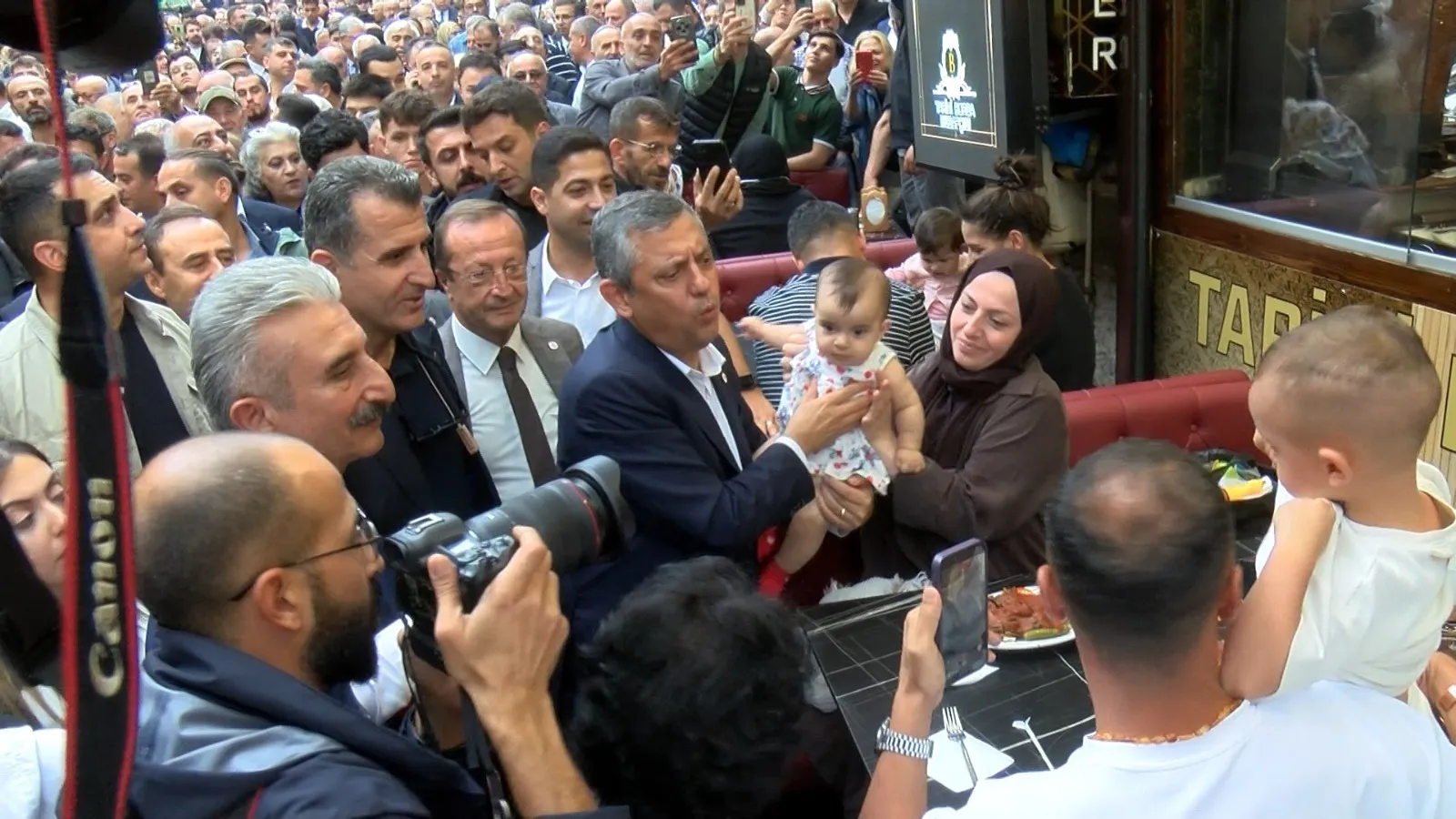 Bursa'da cezaevi ziyaretiyle başlayan gerilim: Sandık vurgusu ve Tera Fon çıkışı