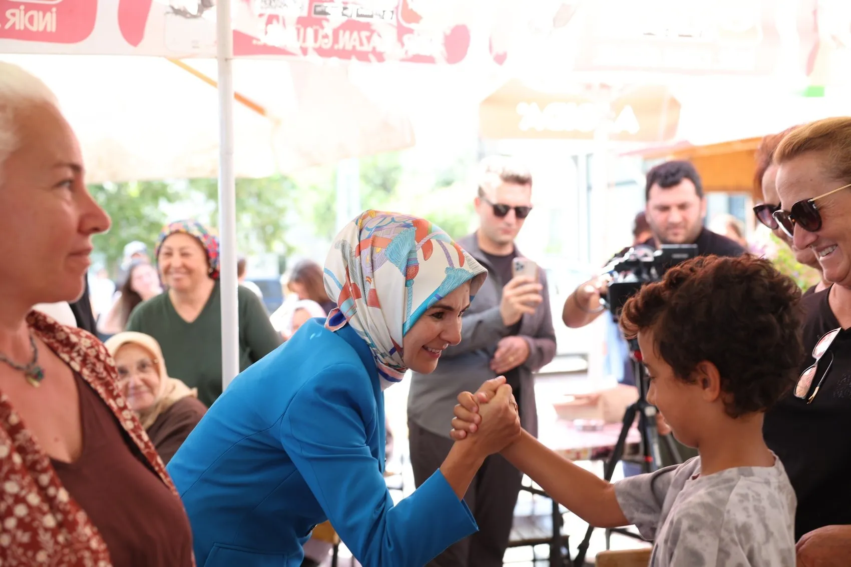 Ekinlik Adası'nda çocukların hayalleri gerçeğe dönüşüyor: Bakan Göktaş'tan anlamlı ziyaret