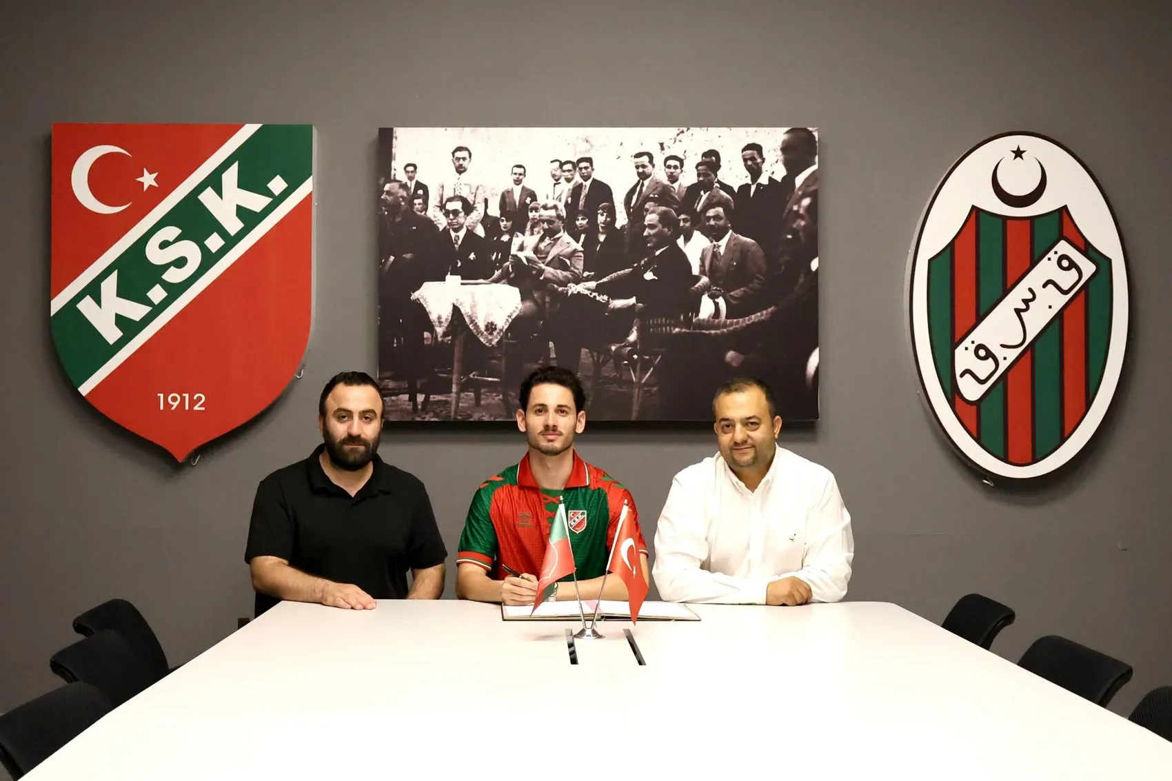 Karşıyaka'da amatör lisans krizi: İki yıldız isim yollarını ayırdı