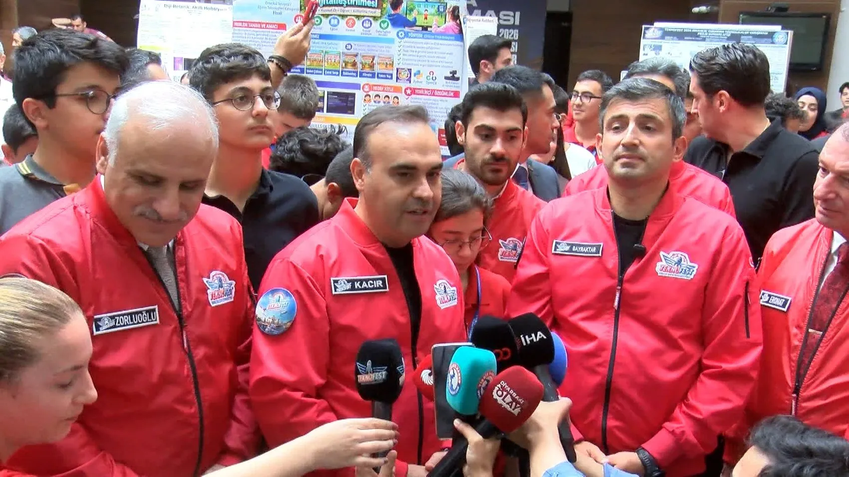 Diyarbakır'da Geleceğin Mühendisleri Sahne Aldı: TEKNOFEST Rüzgarı Mezopotamya'dan Esti