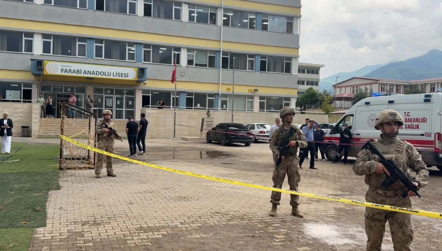 Osmaniye'de eğitim camiasını sarsan cinayet: Öğretmen Mehmet Bilgili son yolculuğuna uğurlandı
