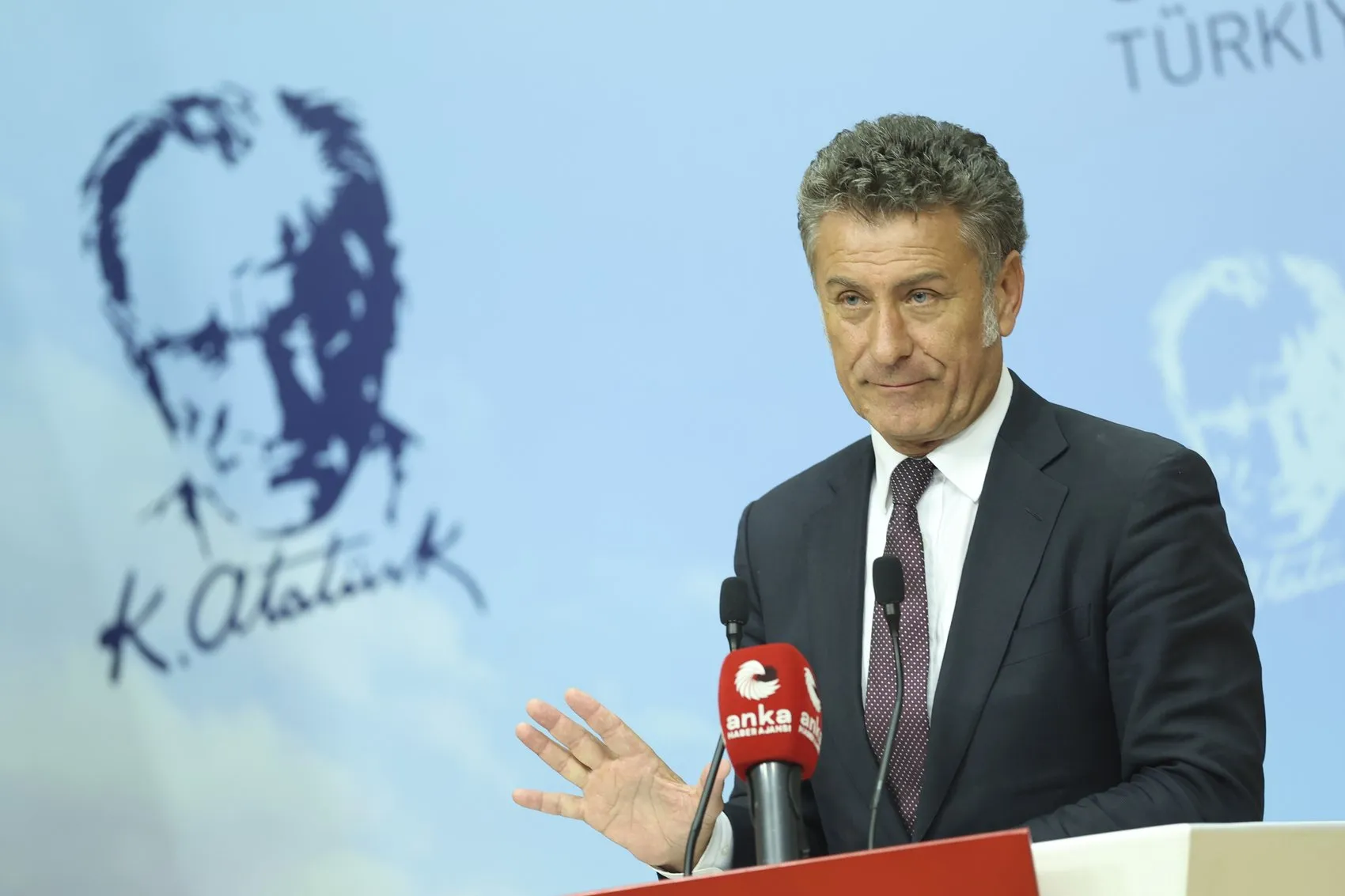 Ekonomi yönetiminin enflasyon karnesi: Sarıbal'dan OVP için sert çıkış