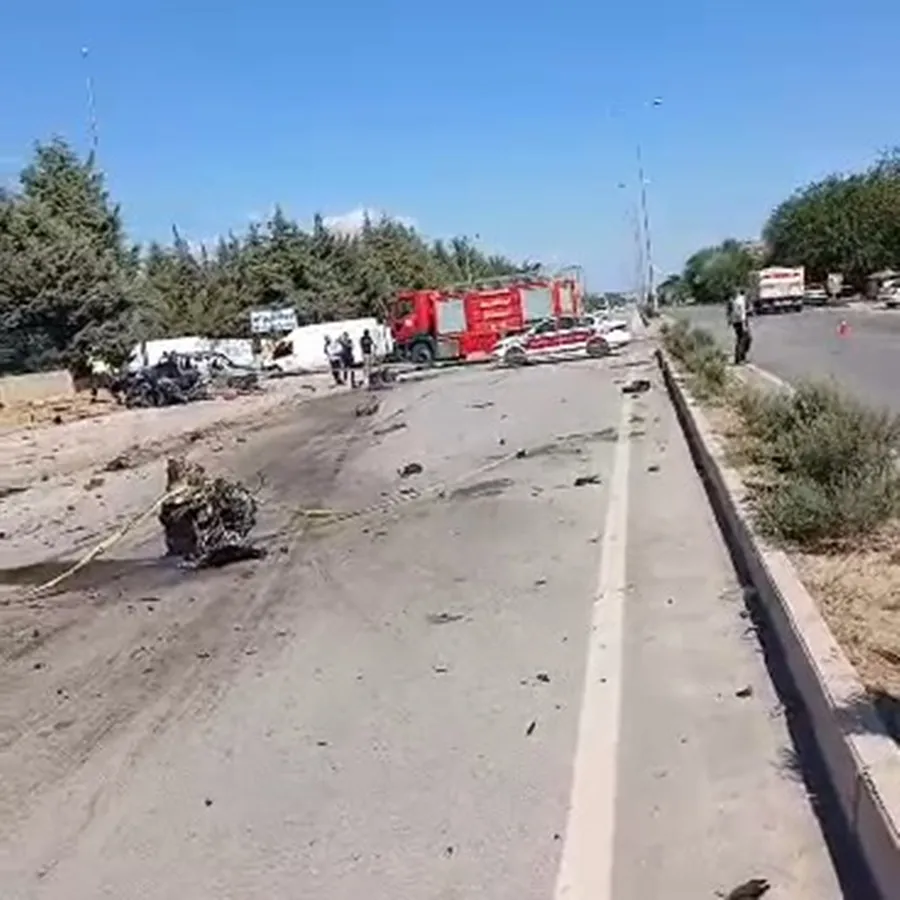 Elazığ yolunda dehşet anları: İkiye bölünen araçtan acı haber geldi