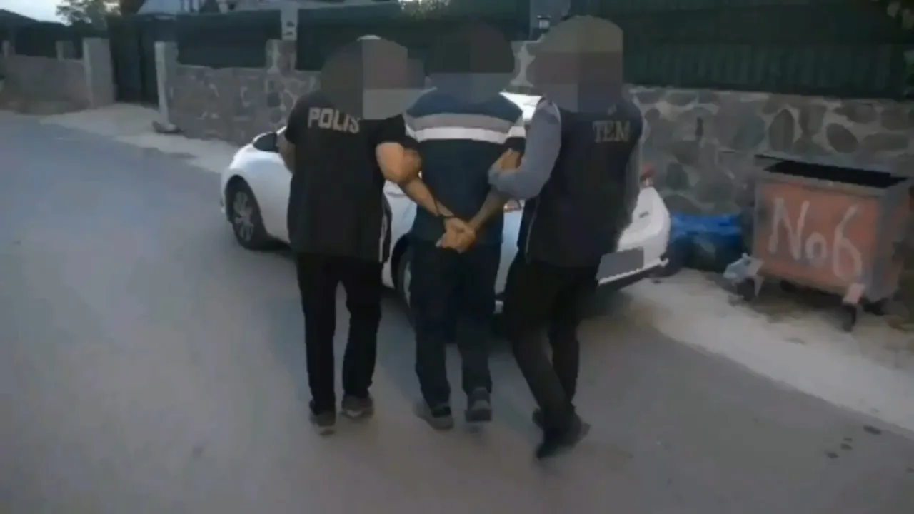 Sakarya'da şafak operasyonu: DEAŞ şüphelilerine geçit yok