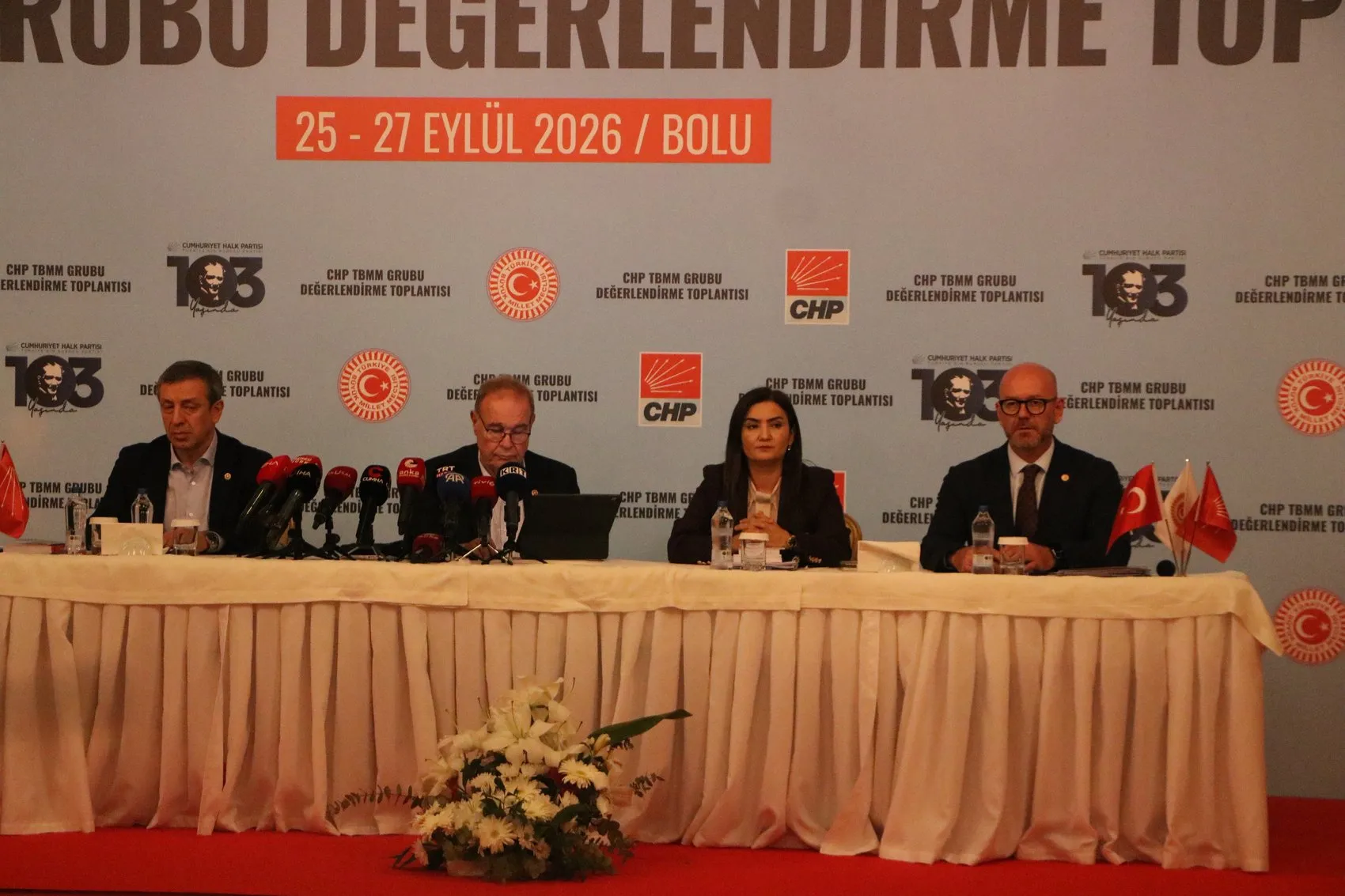 CHP'den Abant'ta kritik zirve: Fon vurgununda şeytan üçgeni iddiası