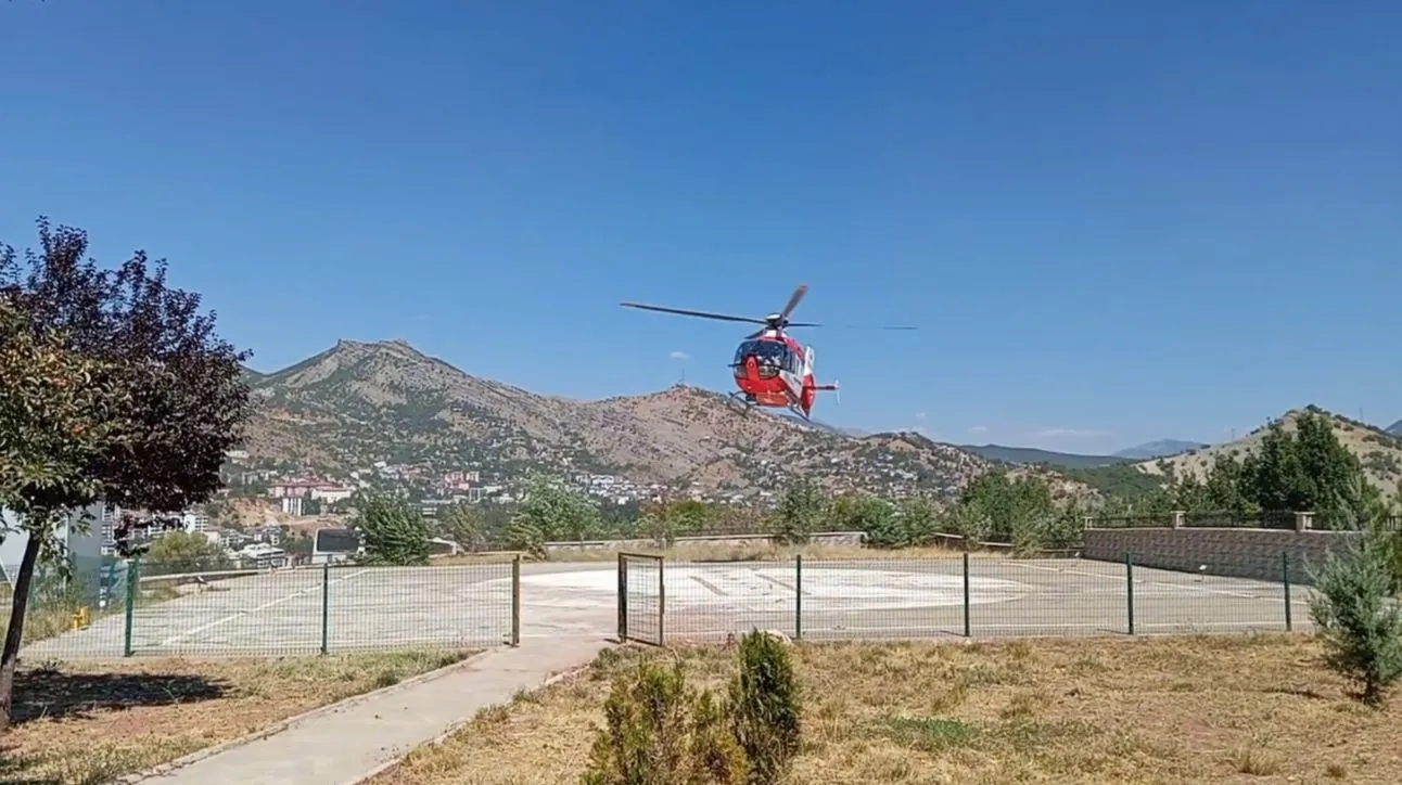 Tunceli'de acil durum: Parmak yaralanması yaşayan genç kadın için gökyüzü seferber oldu