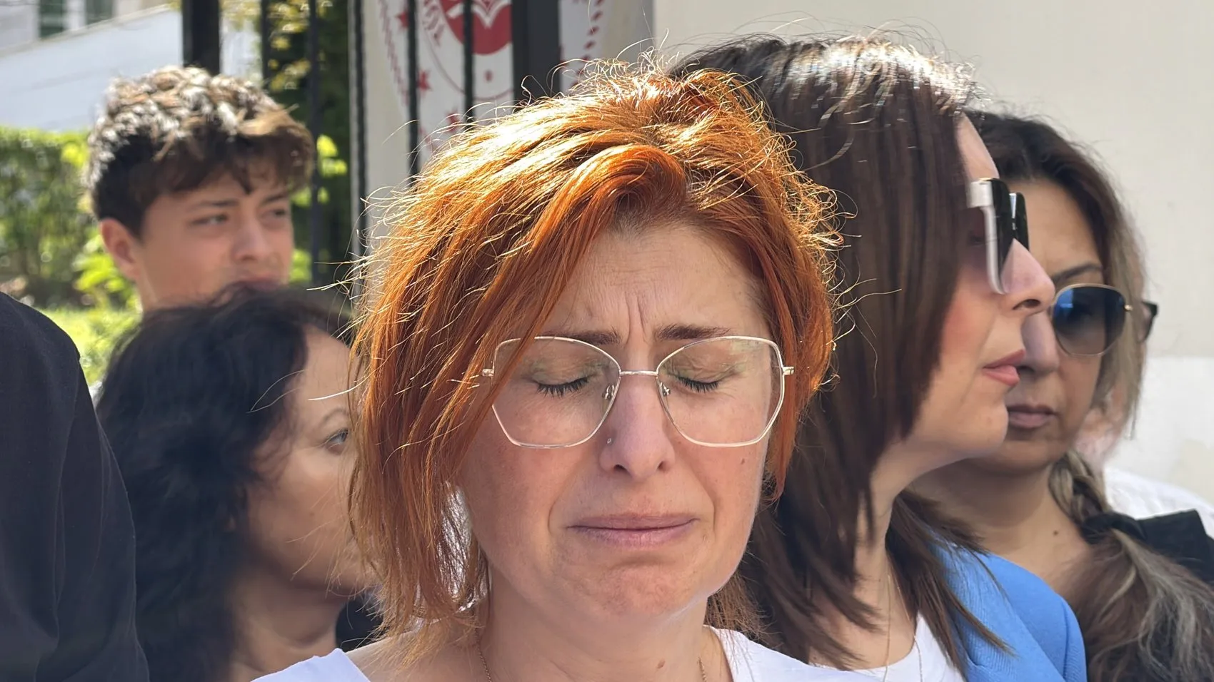Güneş’in annesinden adliye koridorunda yürek yakan feryat: Sen bizim ışığımızı söndürdün