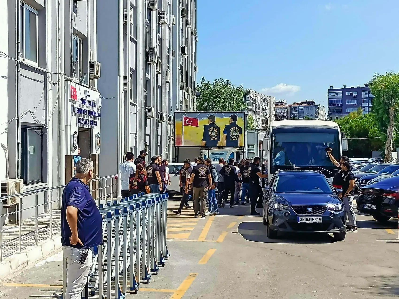 İzmir'deki elektrik faciasında 9 yıllık ihmal zinciri: Bilirkişi raporu 'tek bir hata değil' dedi