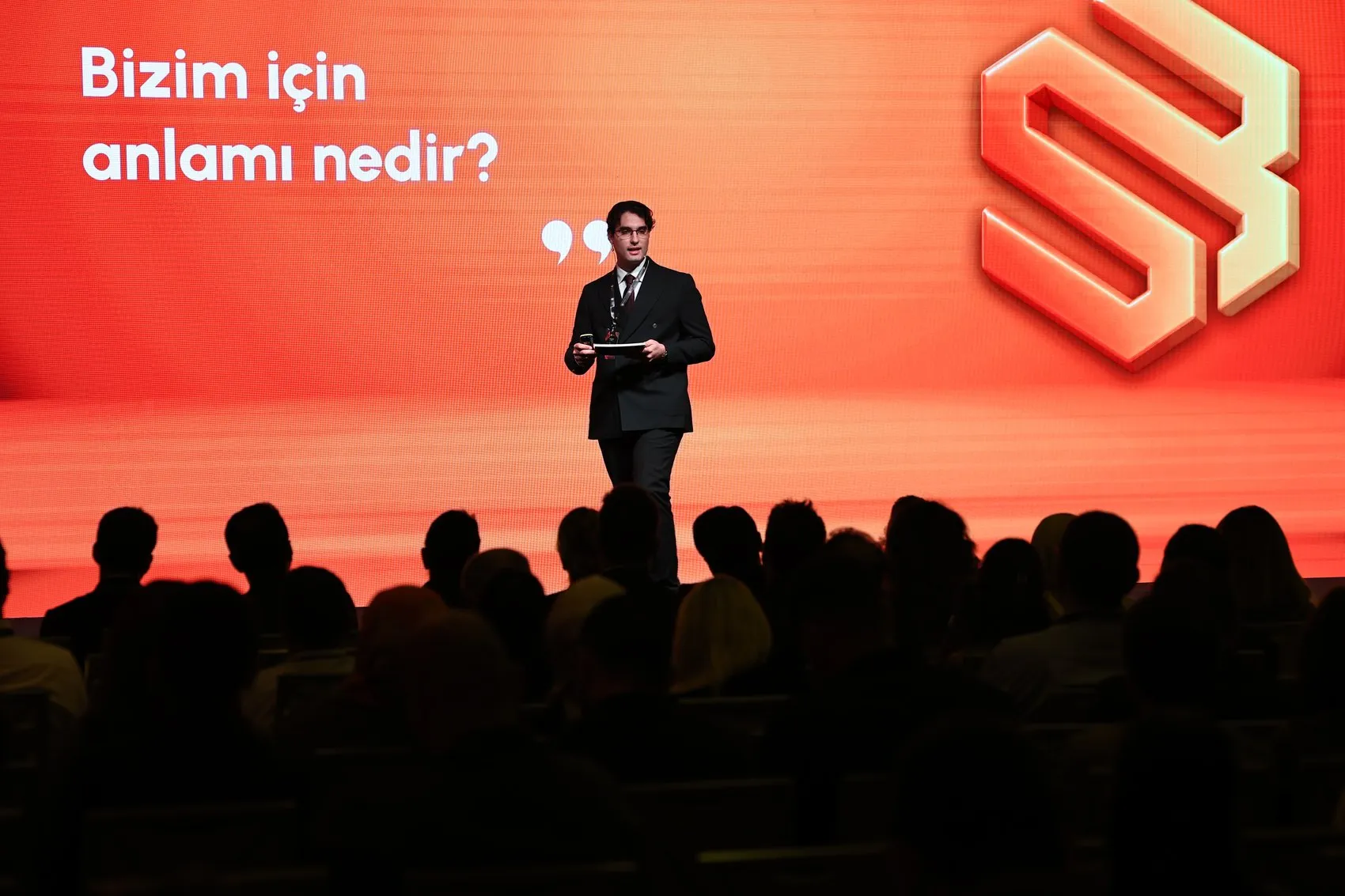 Satın alma süreçlerinde ezber bozan hamle: İnsan aklını yapay zeka ile güçlendiren platform Solidra sahneye çıktı
