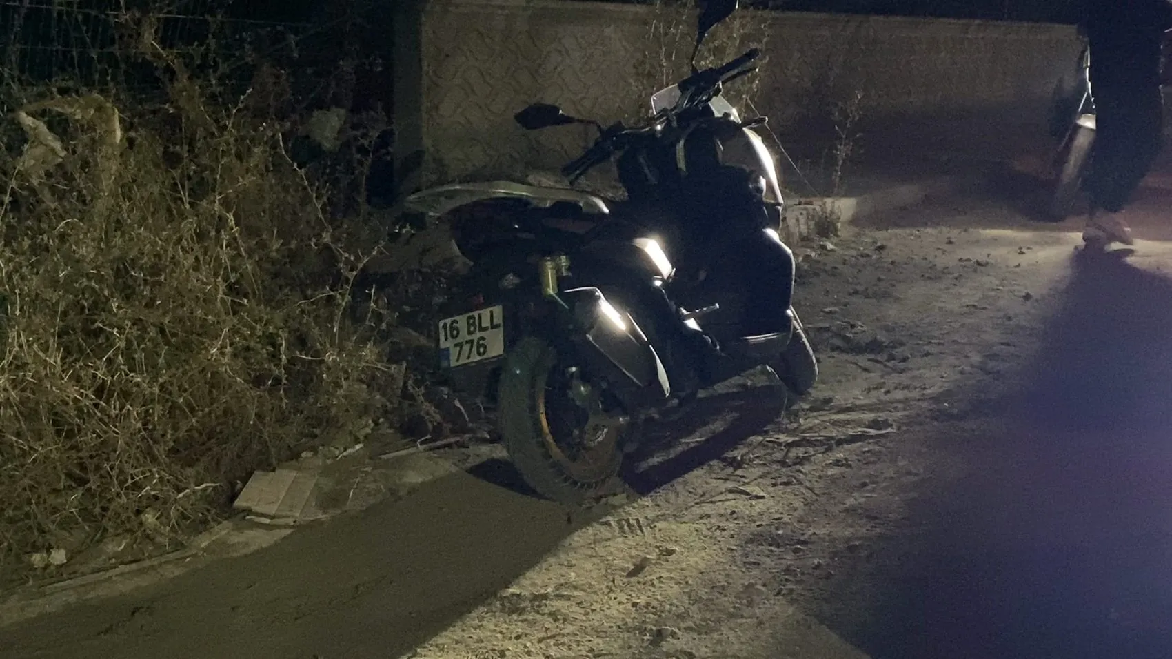 İnegöl'de gece yarısı denetimi: Ehliyetsiz sürücüye dudak uçuklatan fatura
