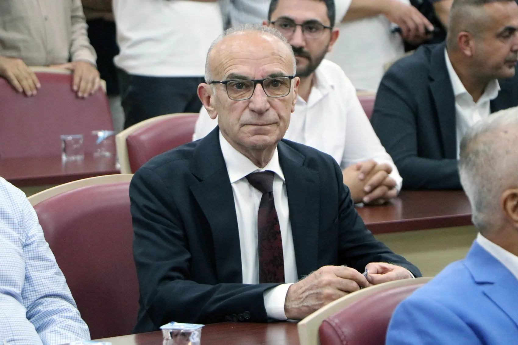 Yüreğir'de Yargı Kararıyla Koltuk Değişimi: Belediye Başkan Vekilliği AK Parti'ye Geçti