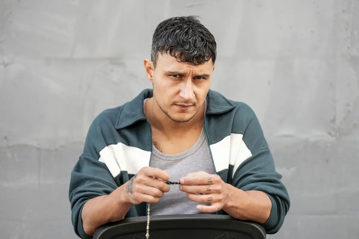 Uzak Şehir i bıraktı, rakip kanalla anlaştı! Alper Çankaya fenomen diziye girdi 3