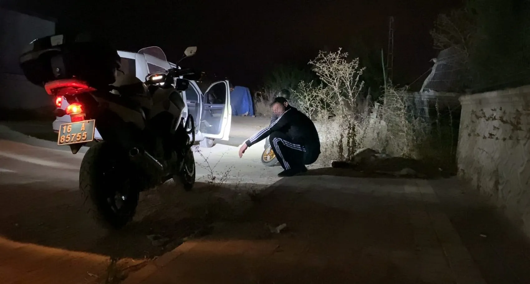 İnegöl'de gece yarısı denetimi: Ehliyetsiz sürücüye dudak uçuklatan fatura