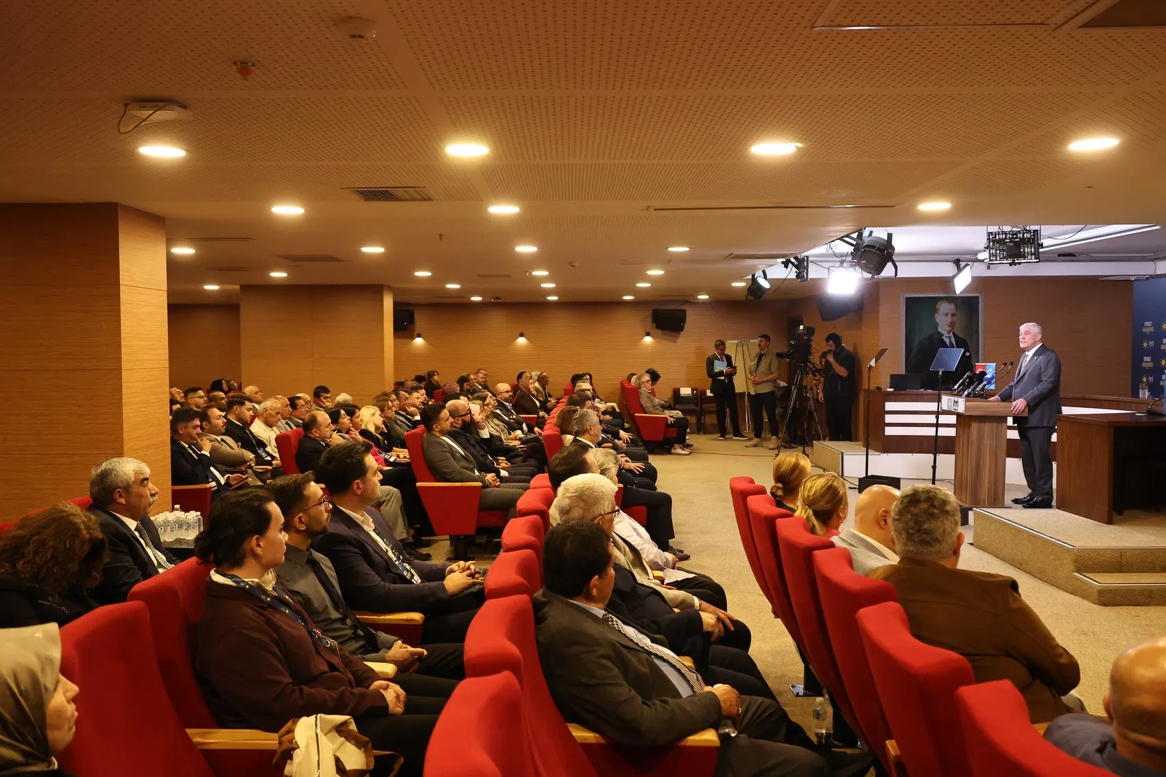 Dervişoğlu'ndan sert çıkış: Türkiye finansal bir Çernobil'in eşiğinde