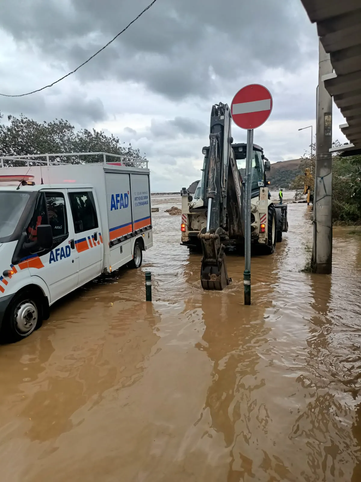 Mudanya'da kabus dolu saatler: Mahsur kalanlar için zamana karşı yarış
