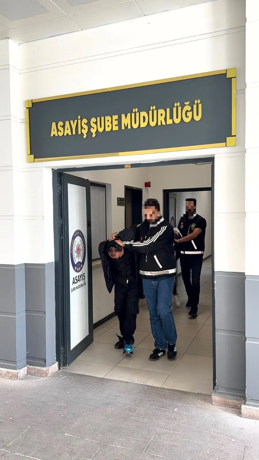 İş umuduyla gittikleri görüşme kabusa dönüştü: Kredi tuzağı kuran ikili cezaevine gönderildi