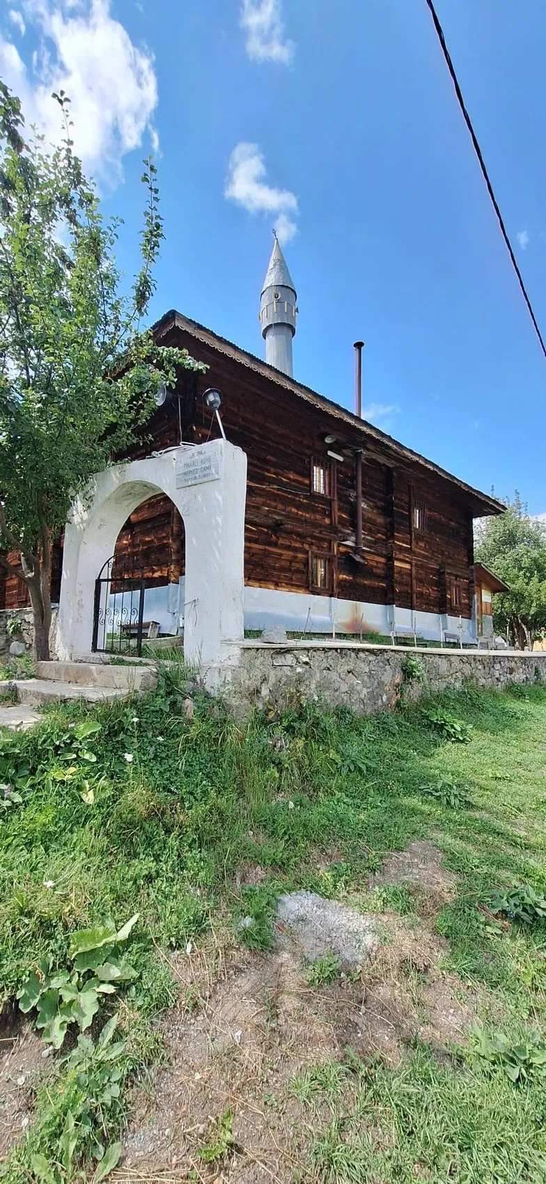 Artvin'de 95 yıllık hüzün: Ezan sesiyle başlayan yangın tarihi camiyi küle çevirdi
