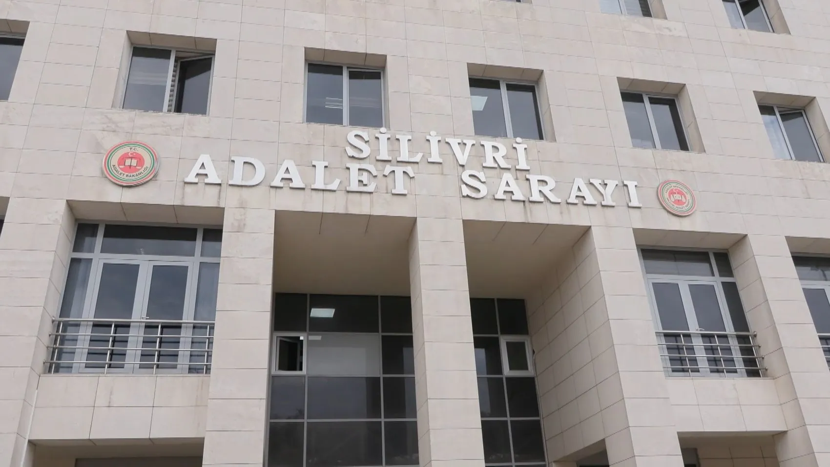 Kurtlar Vadisi'nin Kazım Kaşifoğlu'su adliyede: Sır dolu karakterin perde arkası aralanıyor