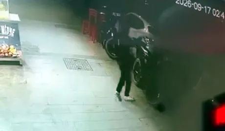 Avcılar'da güvenlik kameralarına yansıyan iki ayrı hırsızlık vakası