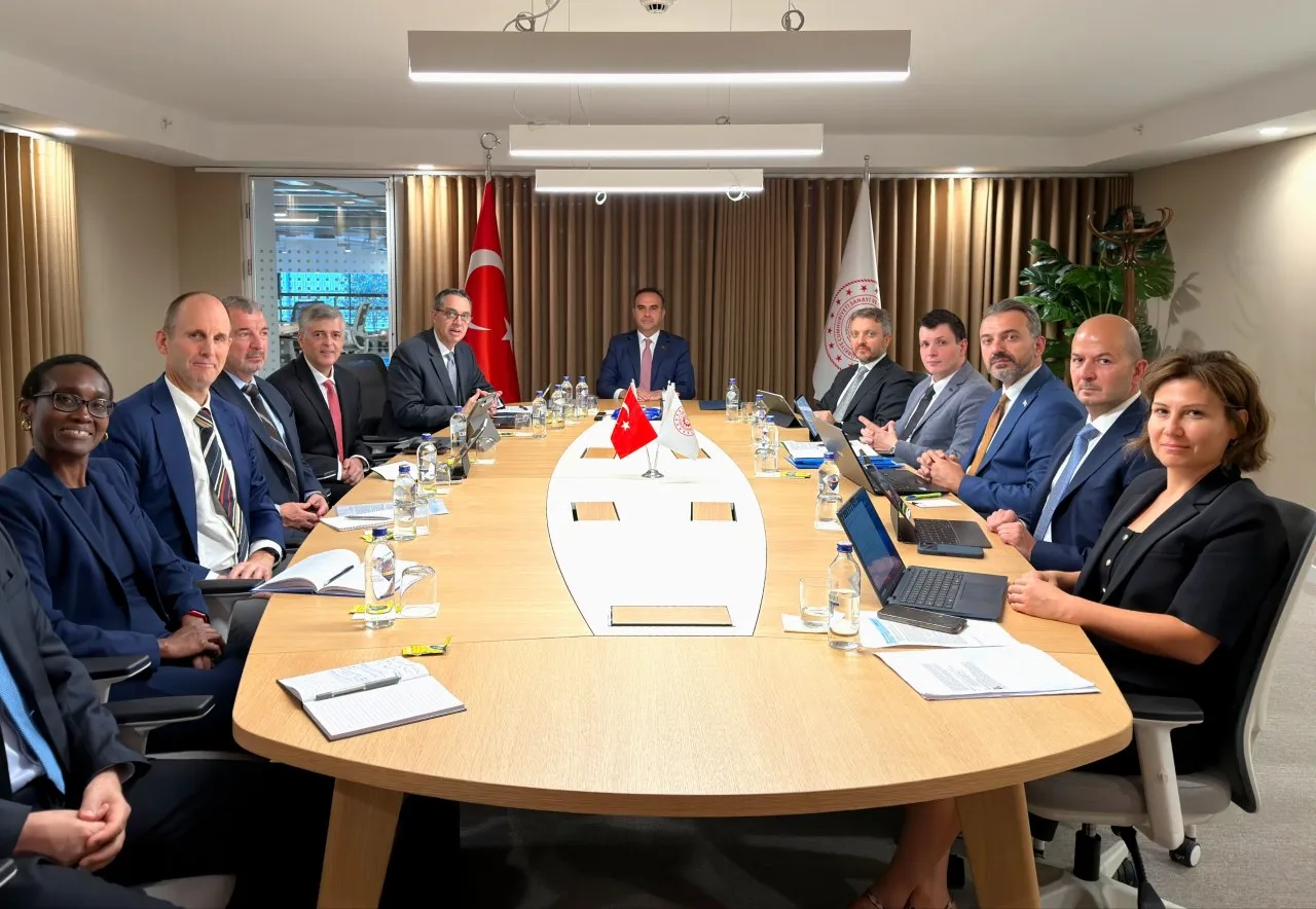 Türkiye'nin teknoloji hamlesine küresel finans desteği: Bakan Kacır'dan kritik görüşme