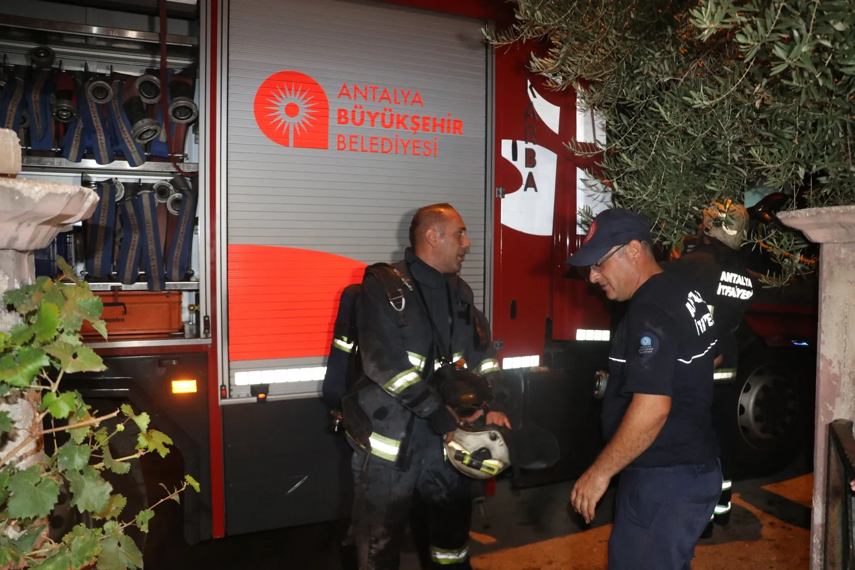 Kayıp evladını ararken evi küle döndü: İstanbul'dayken gelen acı haberle sarsıldı