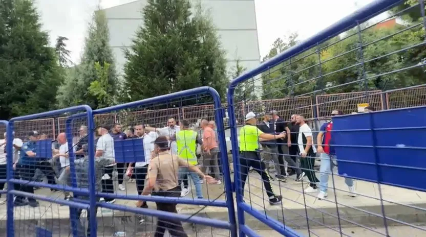 Tribünlerde gergin bekleyiş: Zonguldak'ta futbol heyecanı yerini arbedeye bıraktı