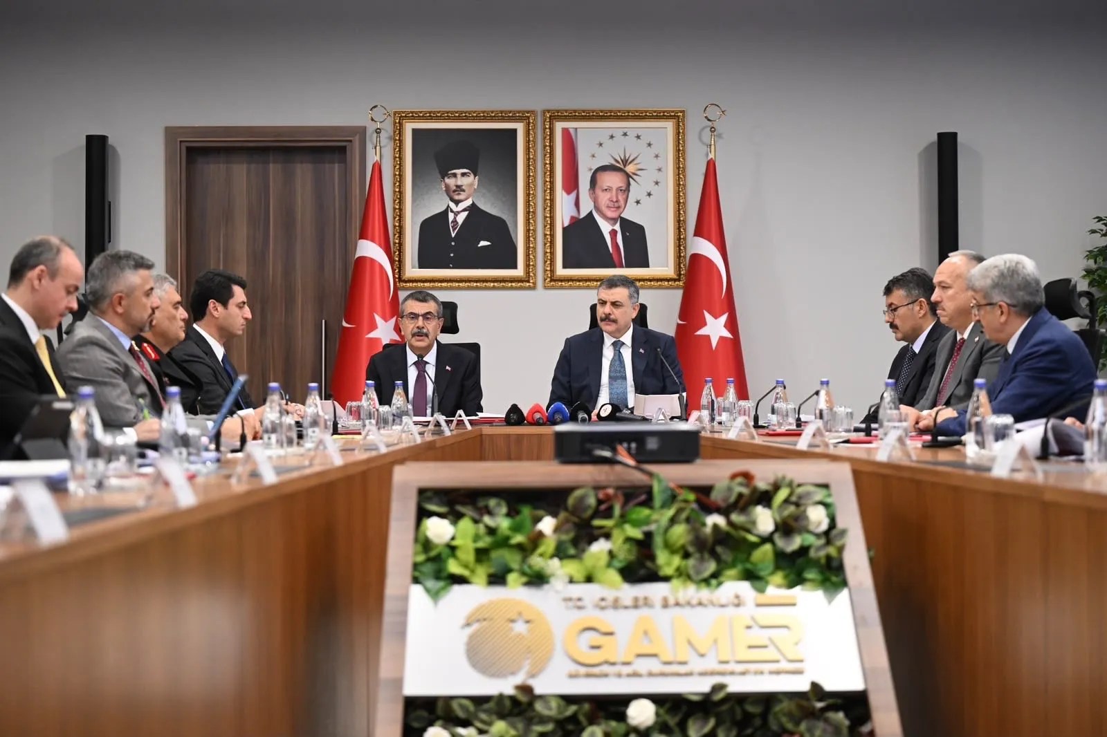 Okullarda yeni dönem: 7 bakanlık birleşti, 31 bin bahçe görevlisi göreve başladı