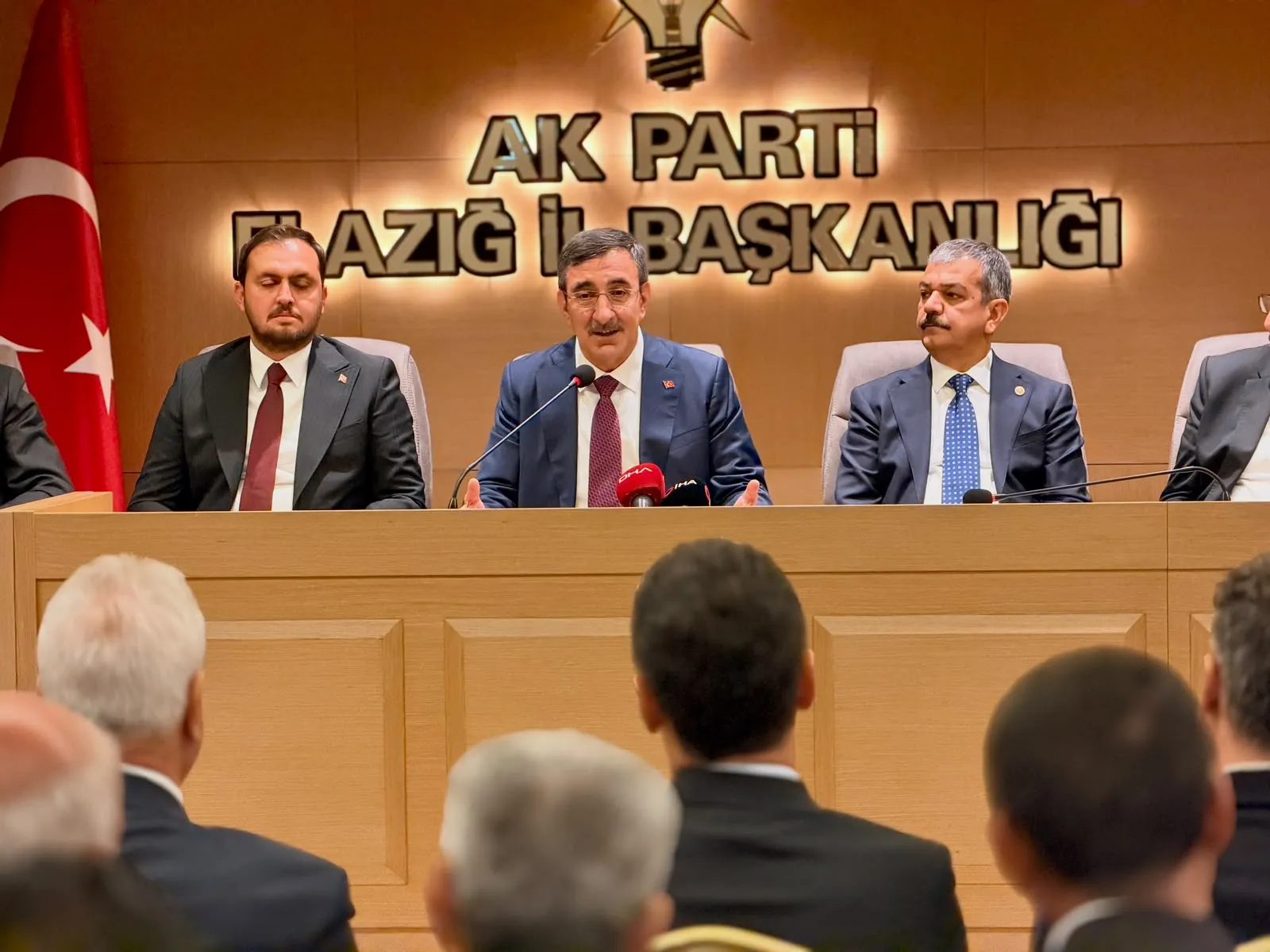 Cevdet Yılmaz'dan Netanyahu'ya sert tepki: Soykırımla yargılanan birinin sözlerinin kıymeti yok