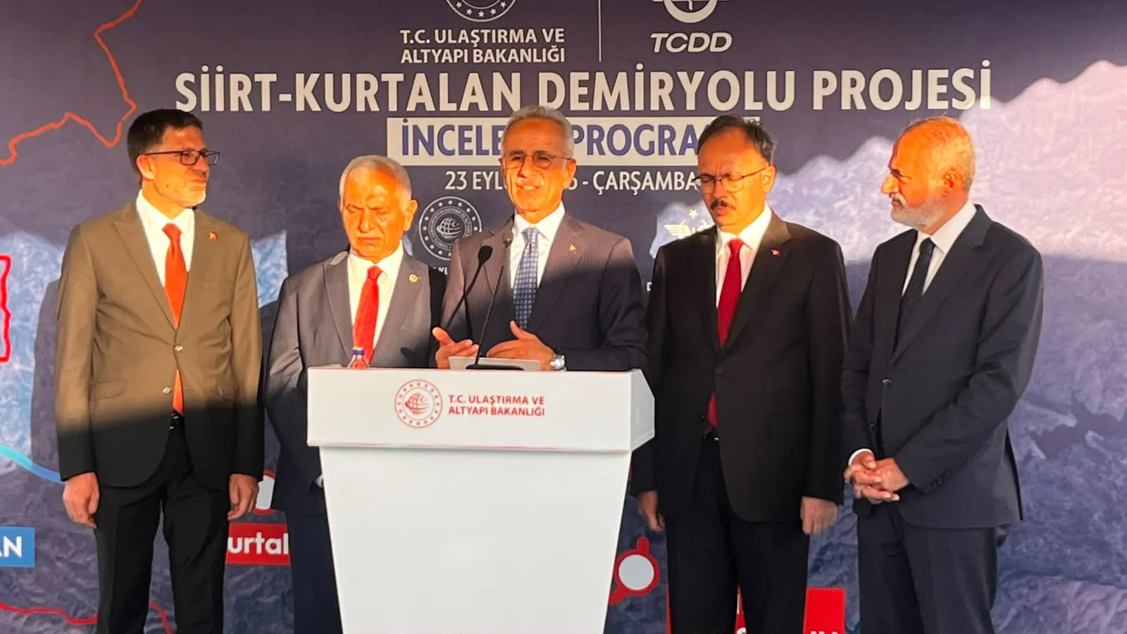 Siirt'in demiryolu hayali tünellerle gerçeğe dönüşüyor: Bakan Uraloğlu şantiyede inceledi