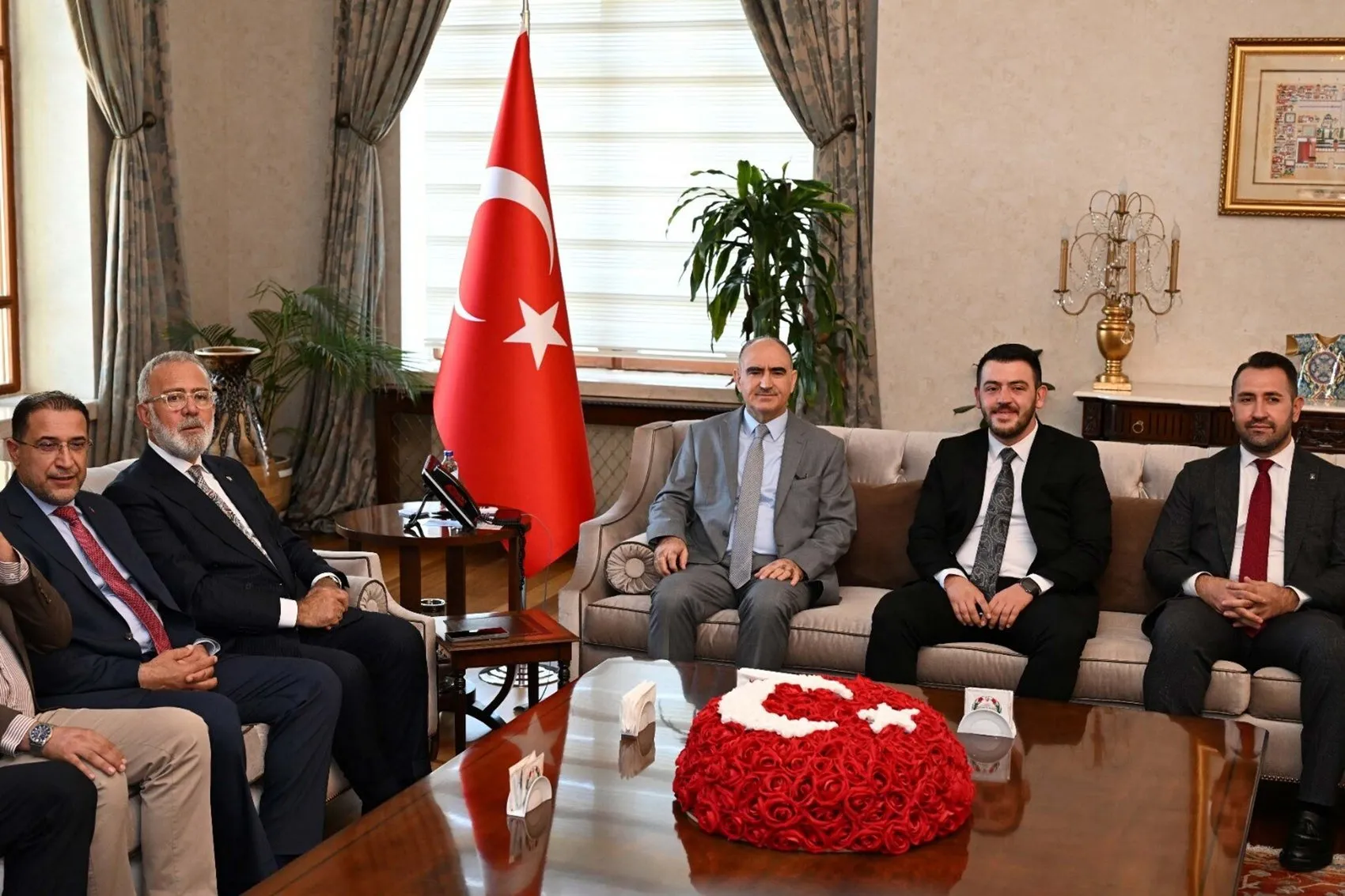 Manisa'da eğitim hamlesi: Yeni nesiller için devasa yatırım